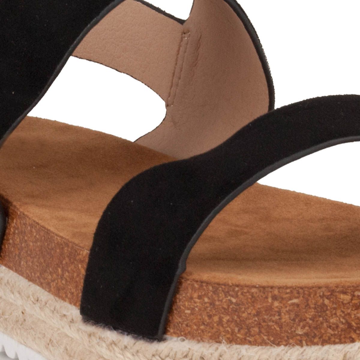Platform and bioanatomic floor ideal for summer. Manufactured in easy material from Limpar and Comfortable. The floor is a combination of Esparto and rubber cork that give a special and unique air. Height heel 5 cm and platform of 4.5 cm.