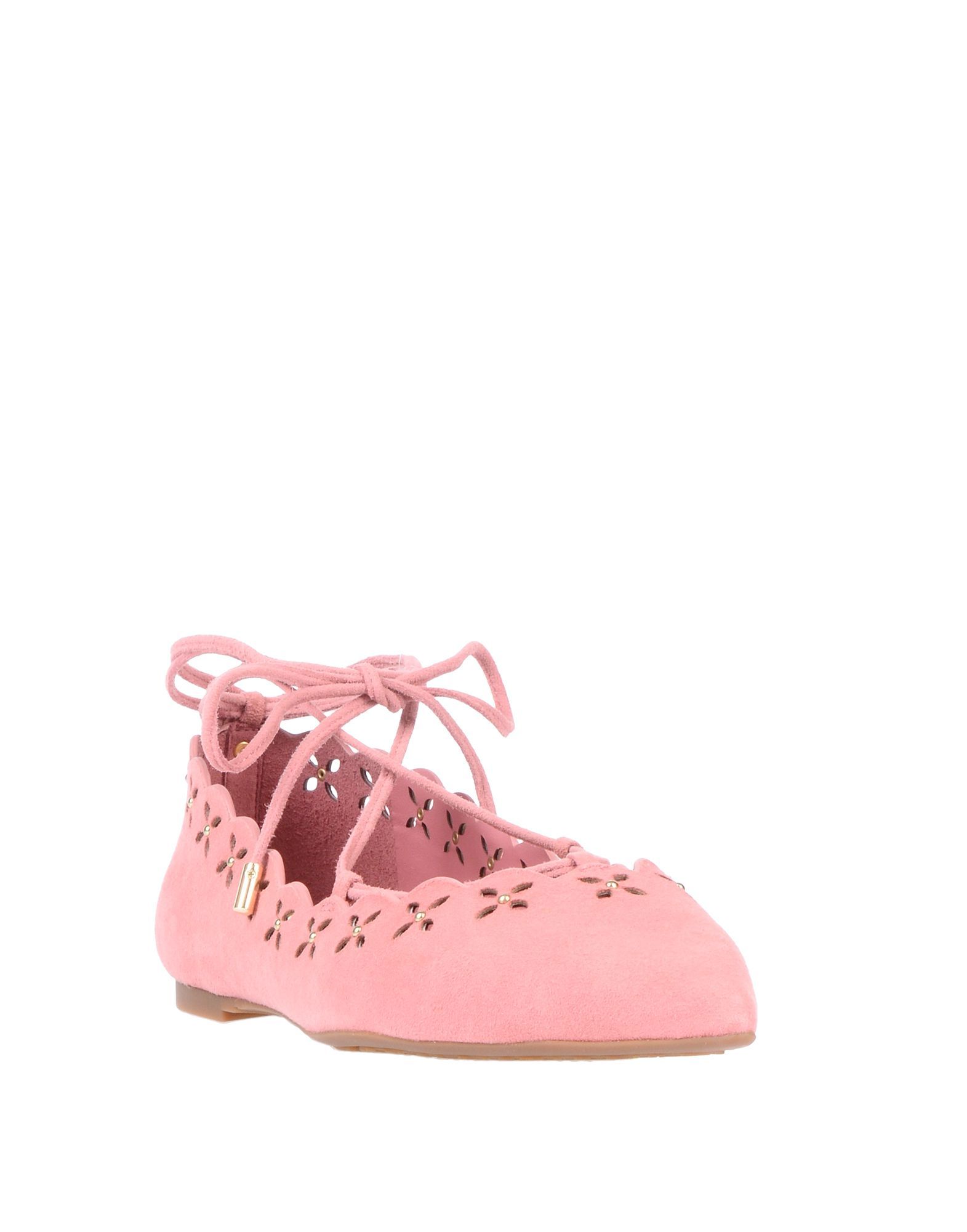 suede effect, metal applications, logo, solid colour, laces, narrow toeline, flat, leather lining, rubber cleated sole, contains non-textile parts of animal origin