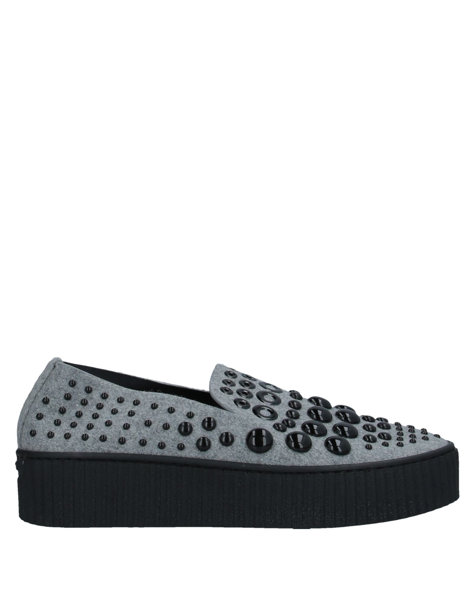 flannel, studs, solid colour, round toeline, wedge heel, leather lining, rubber cleated sole, contains non-textile parts of animal origin, creepers
