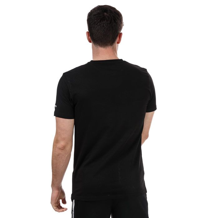 Mens New Era Basketball BC T-Shirt in black.<BR><BR>- Crew neck.<BR>- Short sleeves.<BR>- Boston Celtics logo  wordmark and basketball graphic on chest.<BR>- Embroidered New Era flag above left sleeve.<BR>- 100% Cotton. Machine wash at 30 degrees.<BR>- Ref: 12485694
