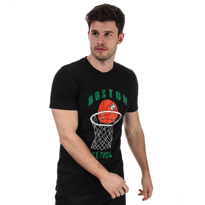 Mens New Era Basketball BC T-Shirt in black.<BR><BR>- Crew neck.<BR>- Short sleeves.<BR>- Boston Celtics logo  wordmark and basketball graphic on chest.<BR>- Embroidered New Era flag above left sleeve.<BR>- 100% Cotton. Machine wash at 30 degrees.<BR>- Ref: 12485694
