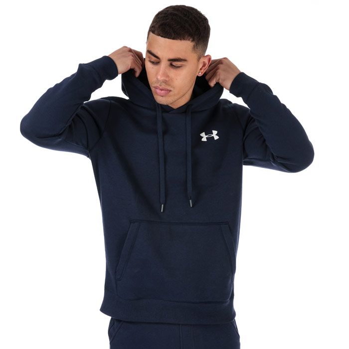 Mens Under Armour UA Rival Fleece Fitted Hoody in navy.<BR><BR>- ColdGear fabric traps heat and wicks sweat to keep you warm  dry and light.<BR>- Super soft  cotton-blend fleece with brushed interior for extra warmth.<BR>- Breathable mesh-lined hood with drawcord.<BR>- Long sleeves.<BR>- Under Armour branding at left chest.<BR>- Kangaroo style pocket to front.<BR>- Ribbed cuffs and hem.<BR>- Fitted fit; next to skin without the squeeze.<BR>- 80% Cotton  20% Polyester.  Machine washable.<BR>- Ref: 1302292-410