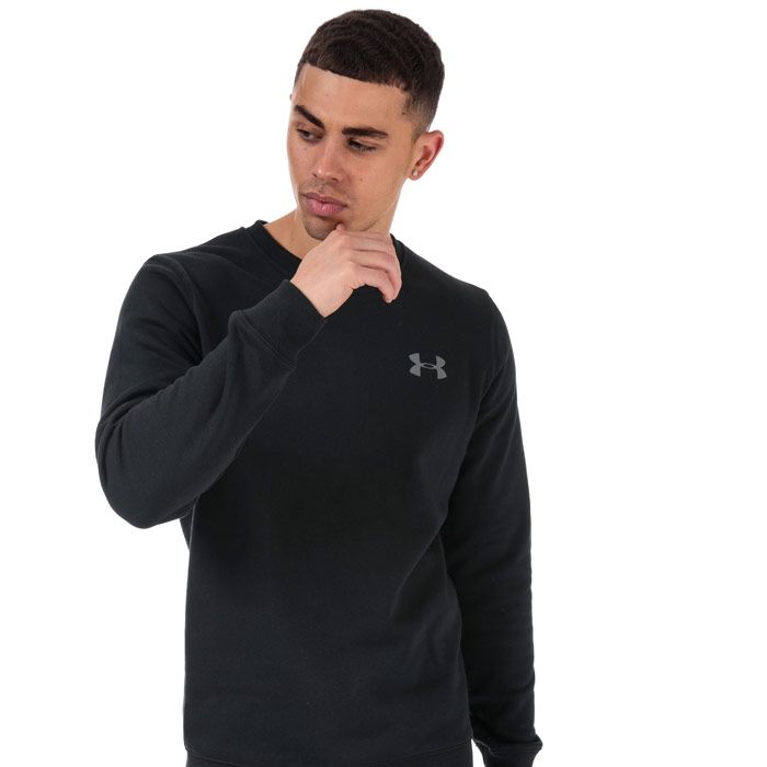 Mens Under Armour UA Rival Fleece Fitted Crew Sweatshirt in black.<BR><BR>- ColdGear fabric traps heat and wicks sweat to keep you warm  dry and light.<BR>- Super soft  cotton-blend fleece with brushed interior for extra warmth.<BR>- Ribbed crew neck.<BR>- Long sleeves.<BR>- Under Armour branding at left chest and back neck.<BR>- Ribbed cuffs and hem.<BR>- Fitted fit; next to skin without the squeeze.<BR>- 80% Cotton  20% Polyester.  Machine washable.<BR>- Ref: 1302854-001