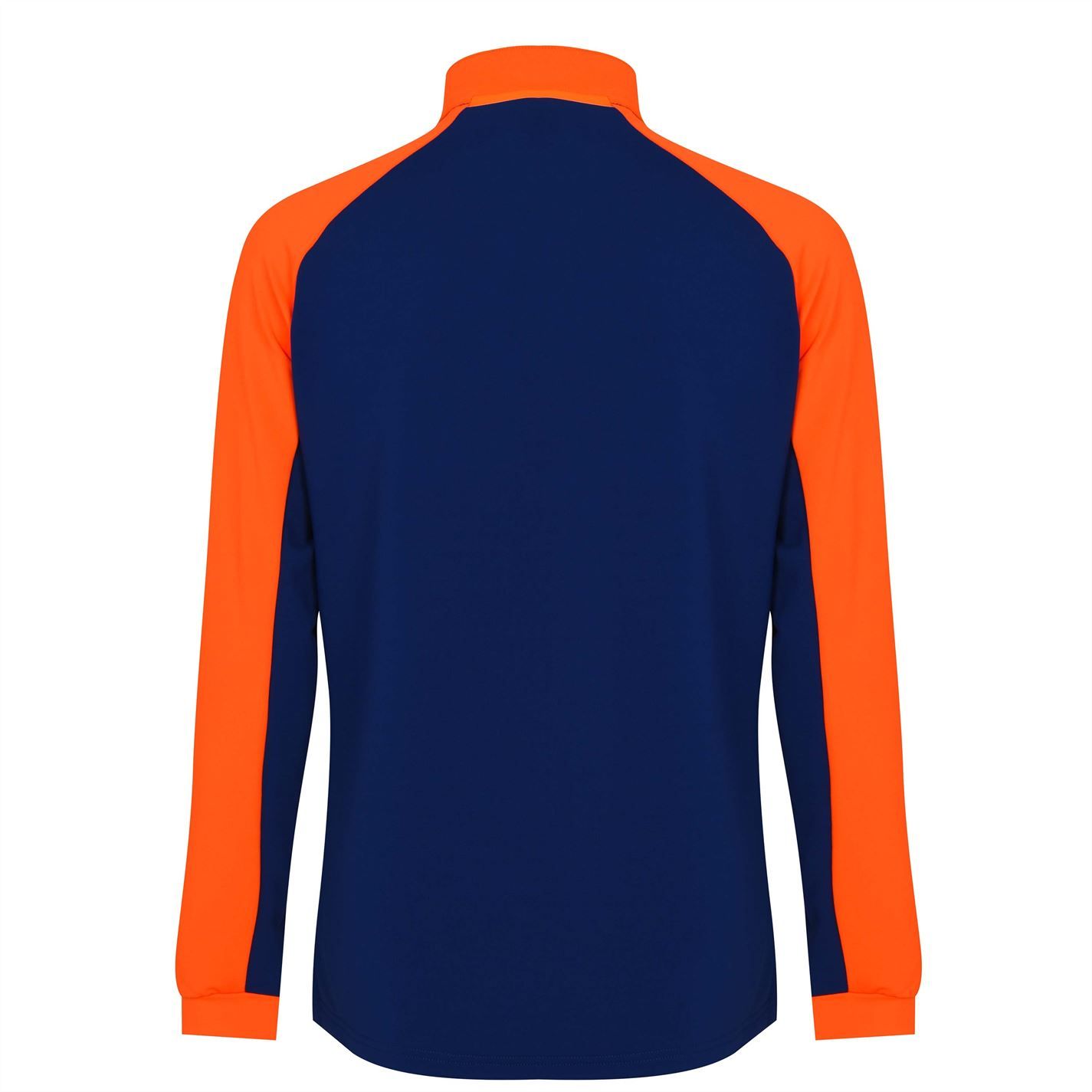 This Rangers Training Top by Castore has been crafted with high flex fabric which also wicks moisture away from the skin to ensure you can move with incredible freedom as well as remaining highly comfortable. The quarter zip fastening allows you to adjust the ventilation and take off with ease when you've fully warmed up, while the team crest highlights your support for the Gers with pride and the Castore branding completes the design.