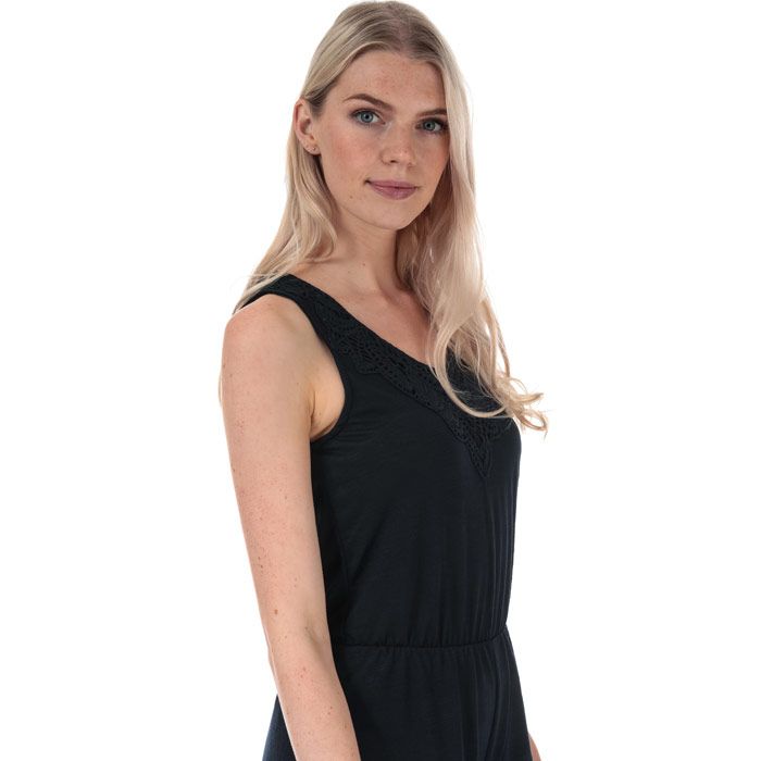 Womens Jacqueline De Yong Dodo Playsuit in sky captain.<BR><BR>- V-neck with crochet trim.<BR>- Keyhole detail on reverse with button fastening. <BR>- Sleeveless.<BR>- Elasticated at waist.<BR>- Measurement from shoulder to hem: 31in approximately.<BR>- Inside leg length measures 3.5“ approximately.<BR>- Body: 65% Polyester  35% Viscose.  Trim: 100% Cotton.  Machine washable.<BR>- Ref: 15204529<BR><BR>Measurements are intended for guidance only.