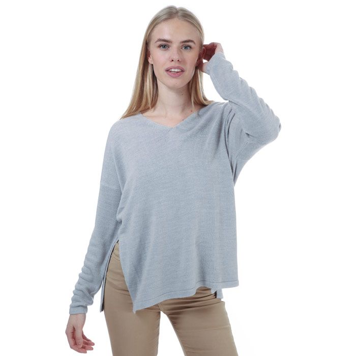 Womens Only Amalia V- Neck Jumper in light grey.<BR><BR>- Knitted pullover with V-neck.<BR>- Long sleeves.<BR>- Ribbed cuffs and hem.<BR>- Relaxed fit.<BR>- 100% Acrylic. Machine washable. <BR>- Ref: 15219642A