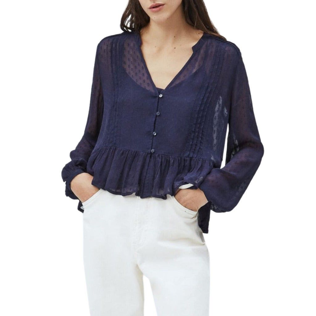 Gender: Woman   Type: Shirt   Fastening: buttons   Sleeves: long   Neckline: V neck   Material: viscose 100%   Main lining: polyester 100%   Pattern: solid colour   Washing: hand wash   Model height, cm: 175   Model wears a size: S   Details: visible logo