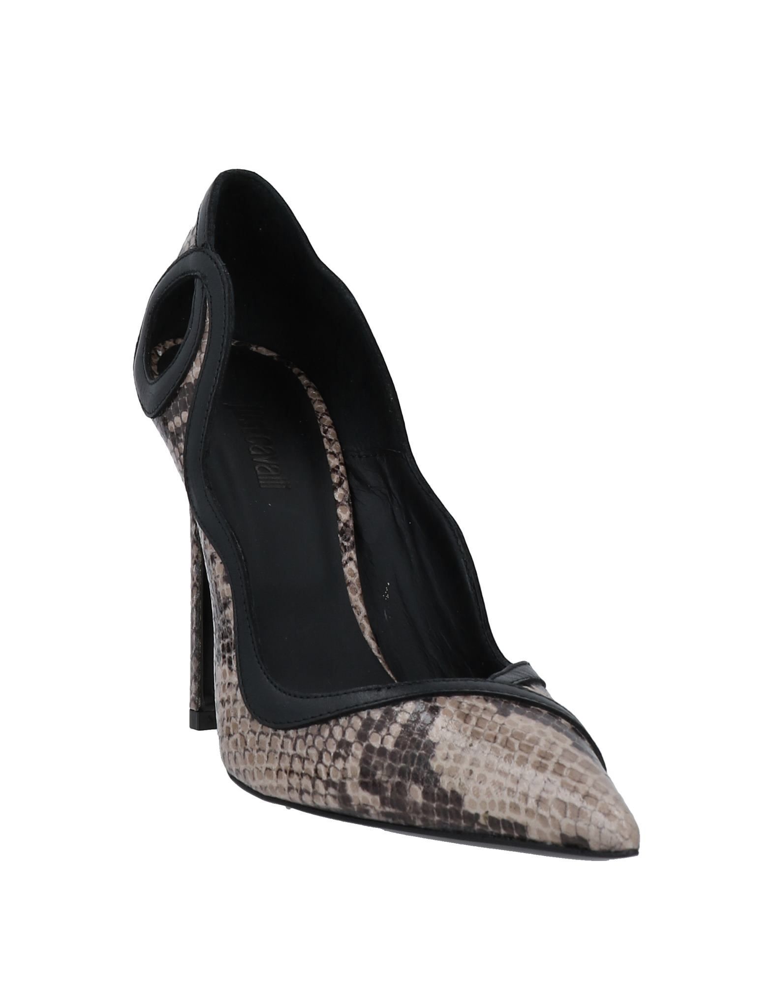 leather, snakeskin print, no appliqués, two-tone, narrow toeline, stiletto heel, leather lining, leather sole, contains non-textile parts of animal origin