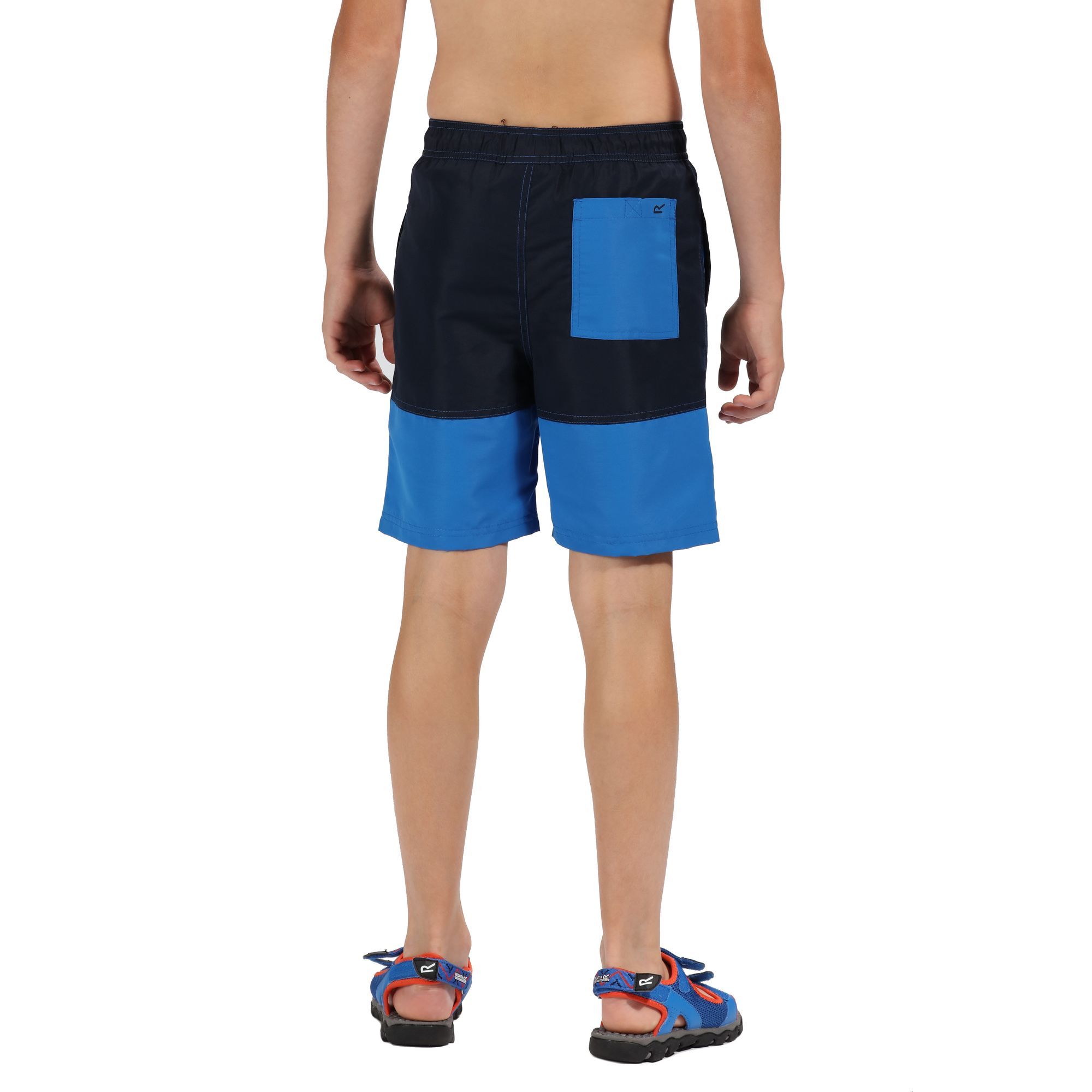 Material: 100% polyester taslan fabric. Quick drying fabric. Long-length board shorts. With a drawcord waist, an airy mesh brief liner and pockets to the side and back. Size (height/waist): (2 Years) 92cm/52-53cm, (3-4 Years) 98-104cm/53-54cm, (5-6 Years) 110-116cm/55-57cm, (7-8 Years) 122-128cm/58-60cm, (9-10 Years) 135-140cm/61-64cm, (11-12 Years) 146-152cm/65-66cm, (13 Years) 153-158cm/69cm, (14 Years) 164-170cm/73cm, (15-16 Years) 170-176cm/76-79cm.