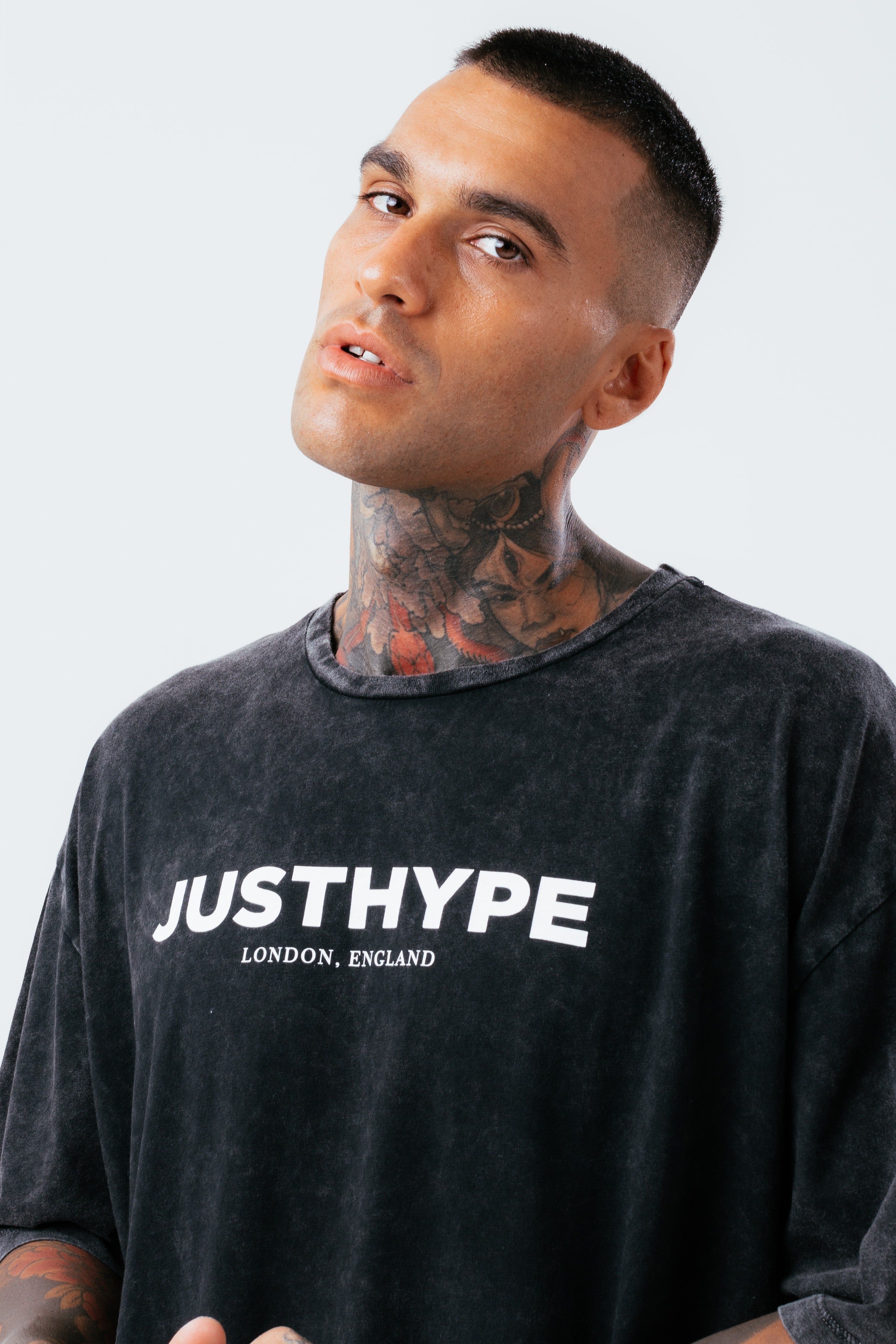 The HYPE. Men's Oversized T-shirt boasts a soft touch fabric base for supreme comfort. Designed in our oversized men's tee shape, with a crew neckline and enlarged sleeves for a trending fit. The model wears a size M. Machine washable.