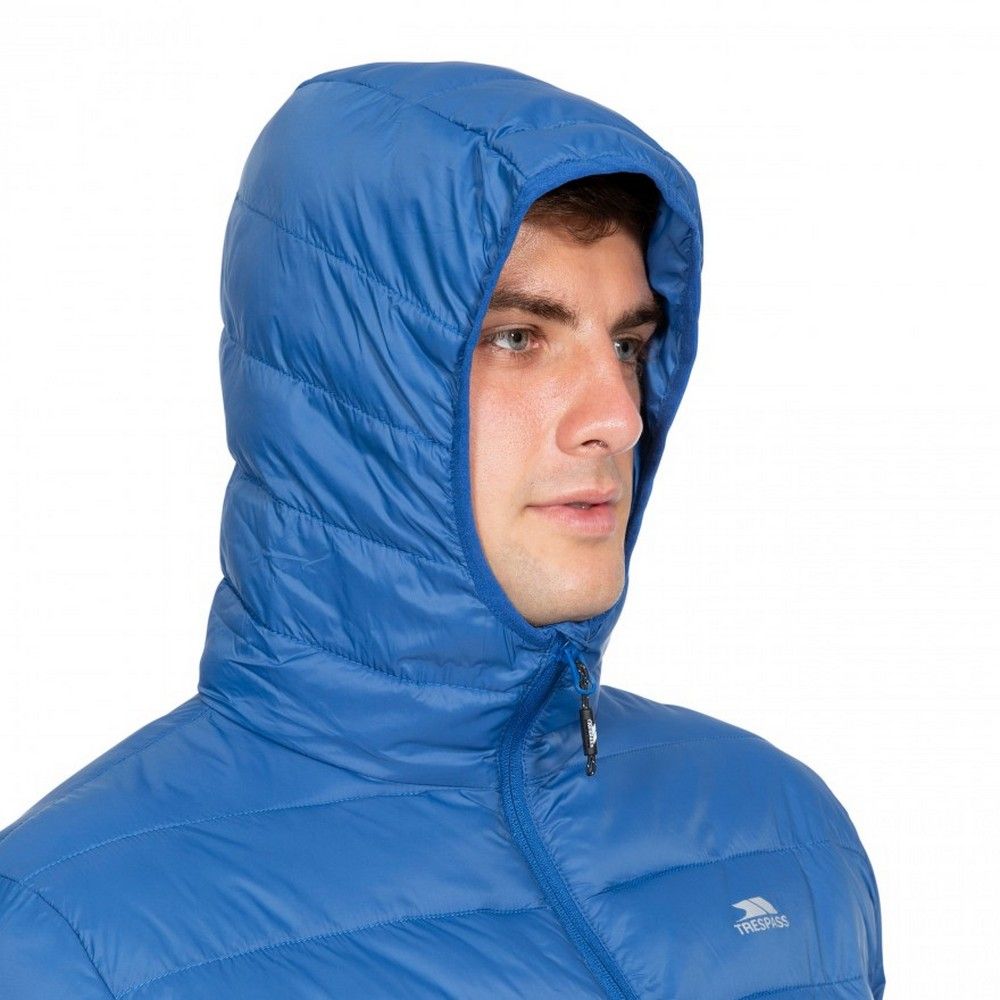 Knitted; shell: 100% Polyamide; lining: 100% Polyamide; filling: 100% Polyester. Downtouch padding. 2 zip pockets, low profile zips. Matching binding at cuffs and grown on hood, inner storm flap. Chin guard.