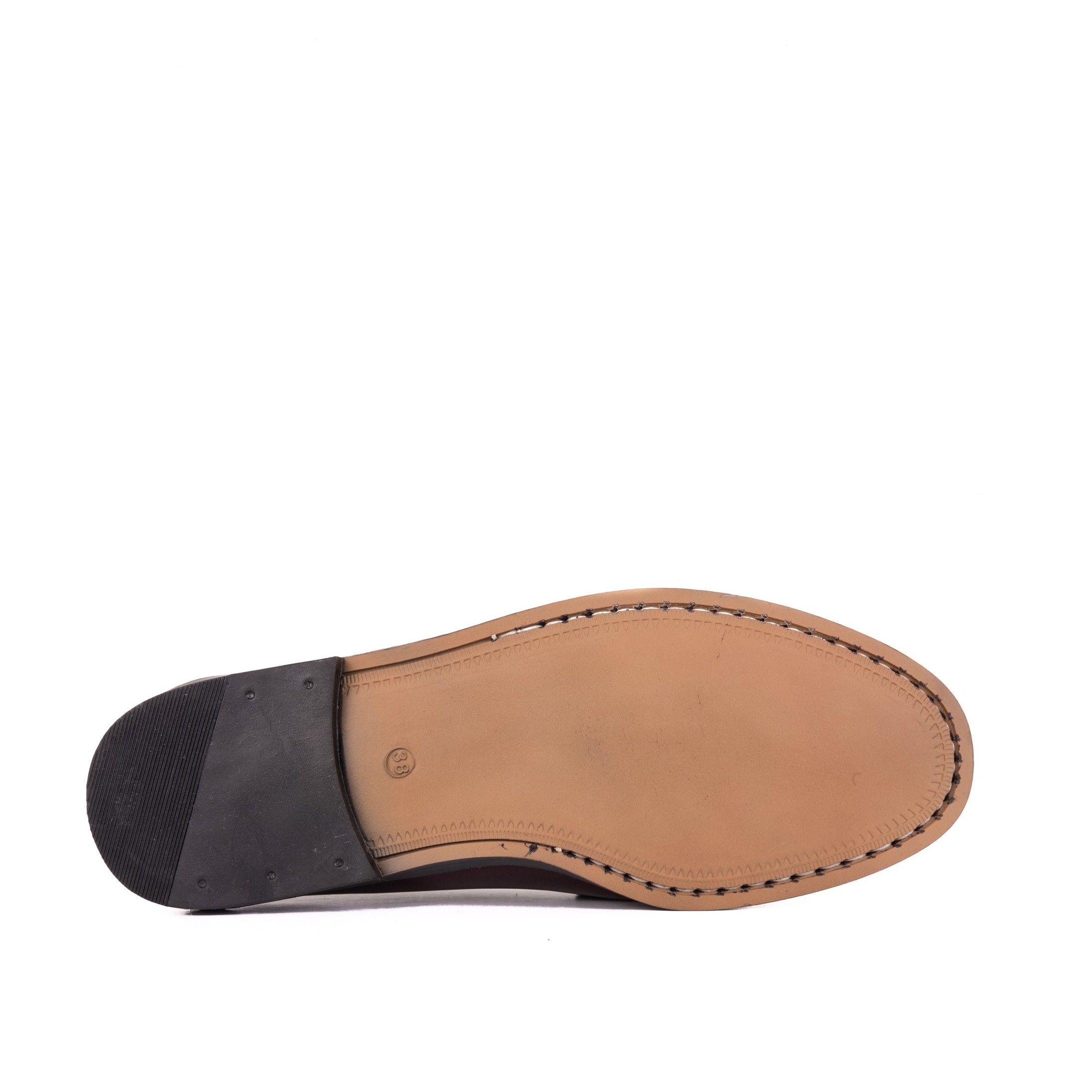 Leather loafer by Son Castellanisimos. Closure: without closure. Upper: leather. Innerr: leather. Insole: leather. Sole: non-slip. Heel: 1,5 cm. Made in Spain.