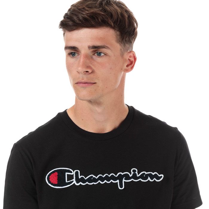 Mens Champion Large Logo T-Shirt in black.<BR><BR>- Ribbed crew neck.<BR>- Short sleeves.<BR>- Cotton terry script logo to chest.<BR>- Signature C logo embroidered at left sleeve.<BR>- Tonal back neck tape.<BR>- Comfort fit.<BR>- 100% Cotton.  Machine washable.<BR>- Ref: 213521 KK001