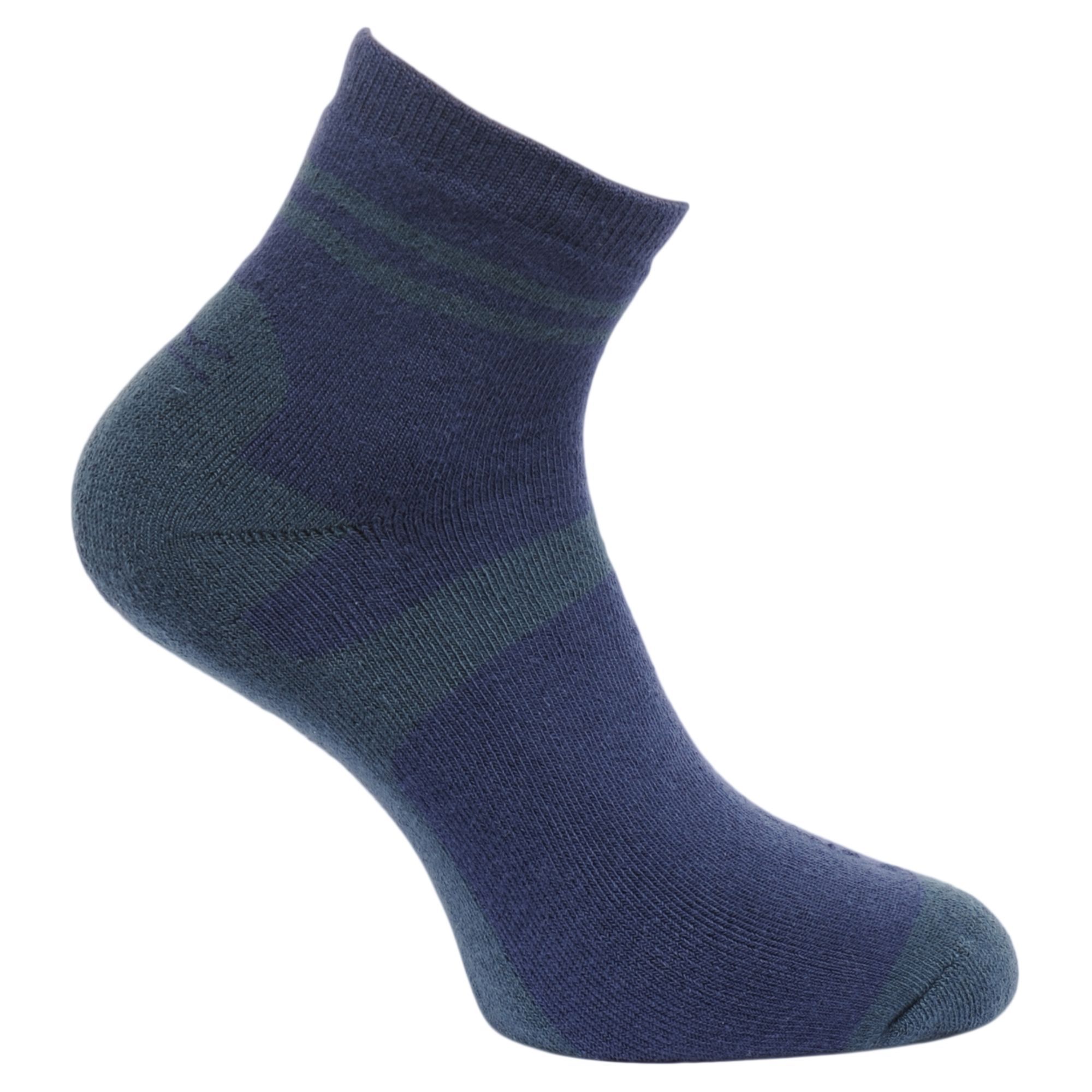 The mens 3 Season Heavyweight Trek & Trail Sock is anatomically designed to provide a high level of underfoot protection and durability.  properties to encourage last longing freshness. Ideal for walking, hiking and rambling in all but the coldest of weather. Polyester 97%, Elastane 3%.