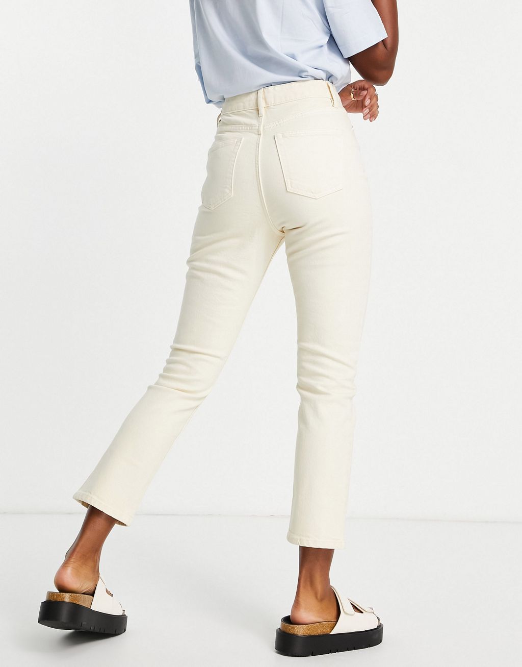 Jeans by Miss Selfridge Wear, wash, repeat High rise Belt loops Five pockets Slim mom fit