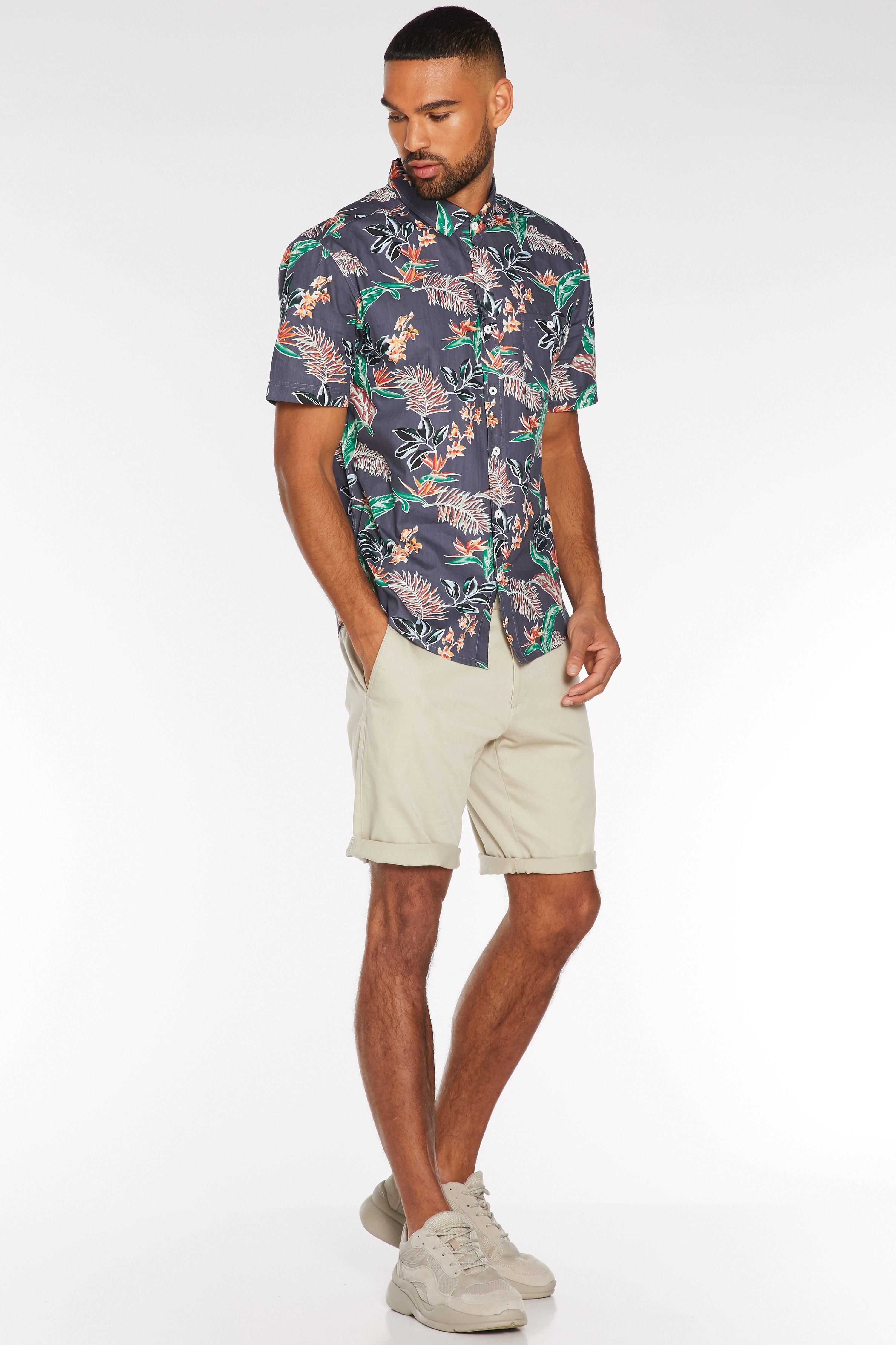 Floral Print  	Short Sleeves  	Button Through Fastening  	Chest Pocket with Button