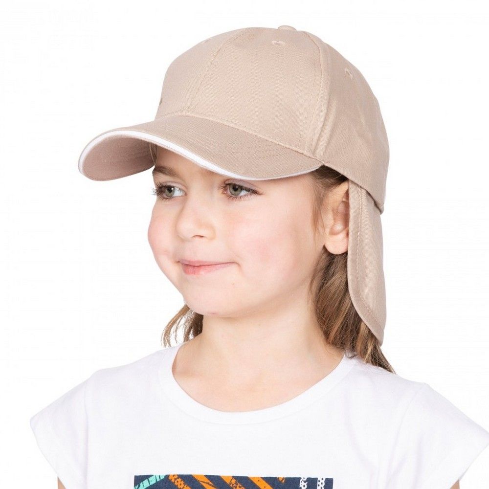 Keep your kids cool in this stylish cap, designed with a removable neck protector for the sunnier days. Made from 100% cotton. Size adjustable to fit.