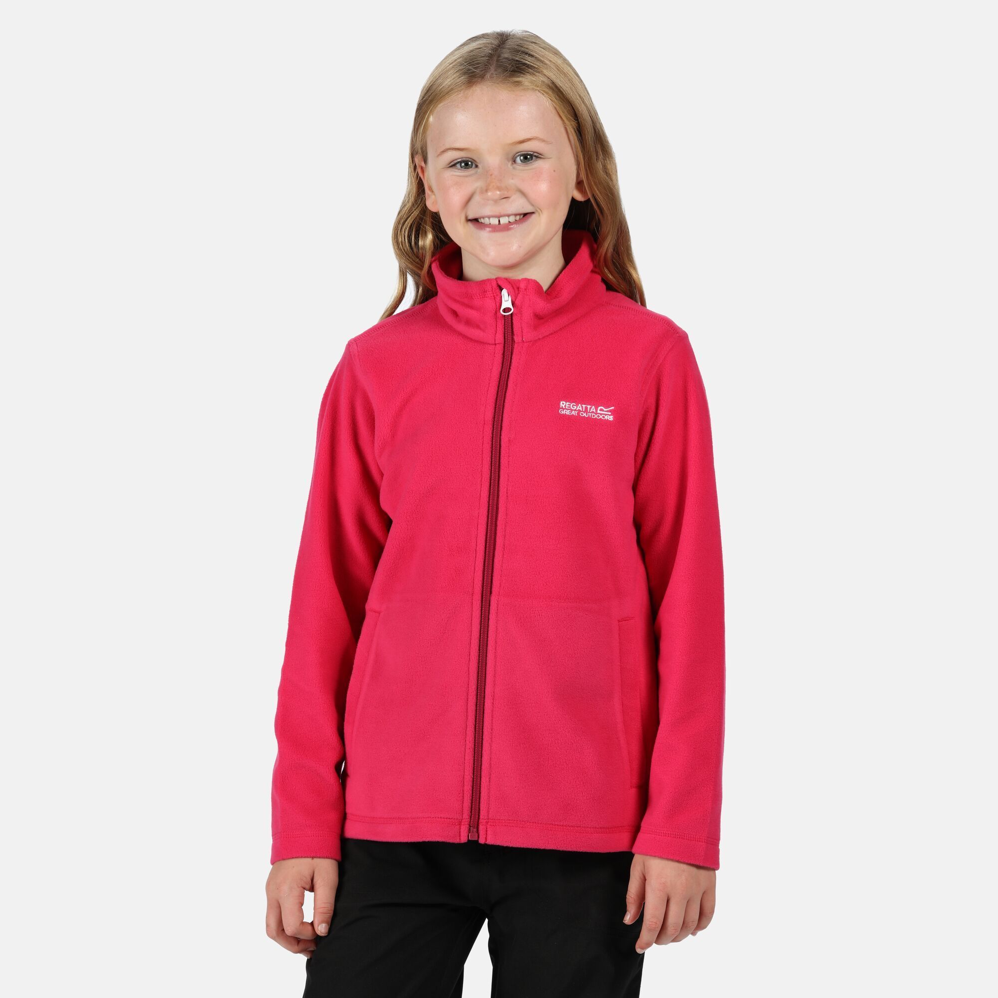 The King is our kids lighter weight zip through fleece. Its lovely and light, super soft and has an anti-pill finish to keep it looking fresh wear after wear. One of our best selling kids styles, its an outside essential must have you can trust to keep them comfy and warm, whether they are climbing trees, on the school run or playing around the garden. 100% Polyester. Regatta Kids Sizing (chest approx): 2 Years (53-55cm), 3-4 Years (55-57cm), 5-6 Years (59-61cm), 7-8 Years (63-67cm), 9-10 Years (69-73cm), 11-12 Years (75-79cm), 32
