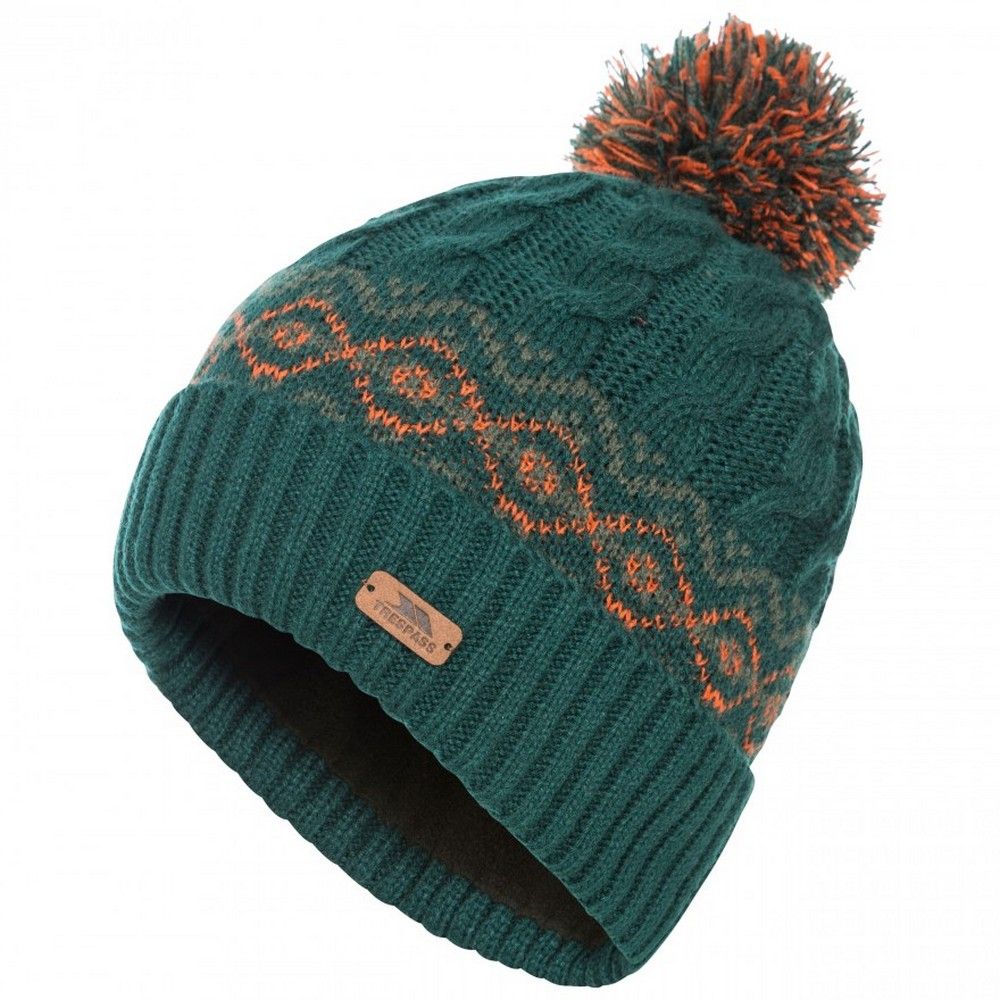 Outer: 100% Acrylic, Lining: 100% Polyester. Knitted hat with pom pom. Fully fleece lined. Leatherette badge.