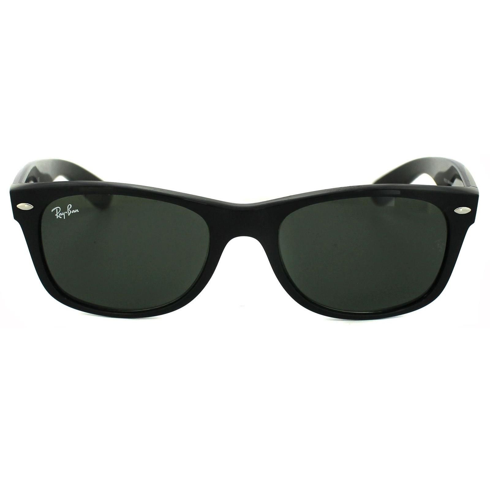 Ray-Ban Sunglasses New Wayfarer 2132 901L Black Green G-15 55mm are an updated and slightly smaller interpretation of the Original Wayfarer. They feature a softer eye shape and sculpted temples that display the iconic Ray-Ban logo. The New Wayfarer 2132 are a versatile and playful choice that are available in countless colourways and the lightweight acetate frame is comfortable and easy to wear. The softer style of the 2132 suit more face shapes and is perfect for somebody that loves the Original Wayfarer design but is looking for a less dramatic look.