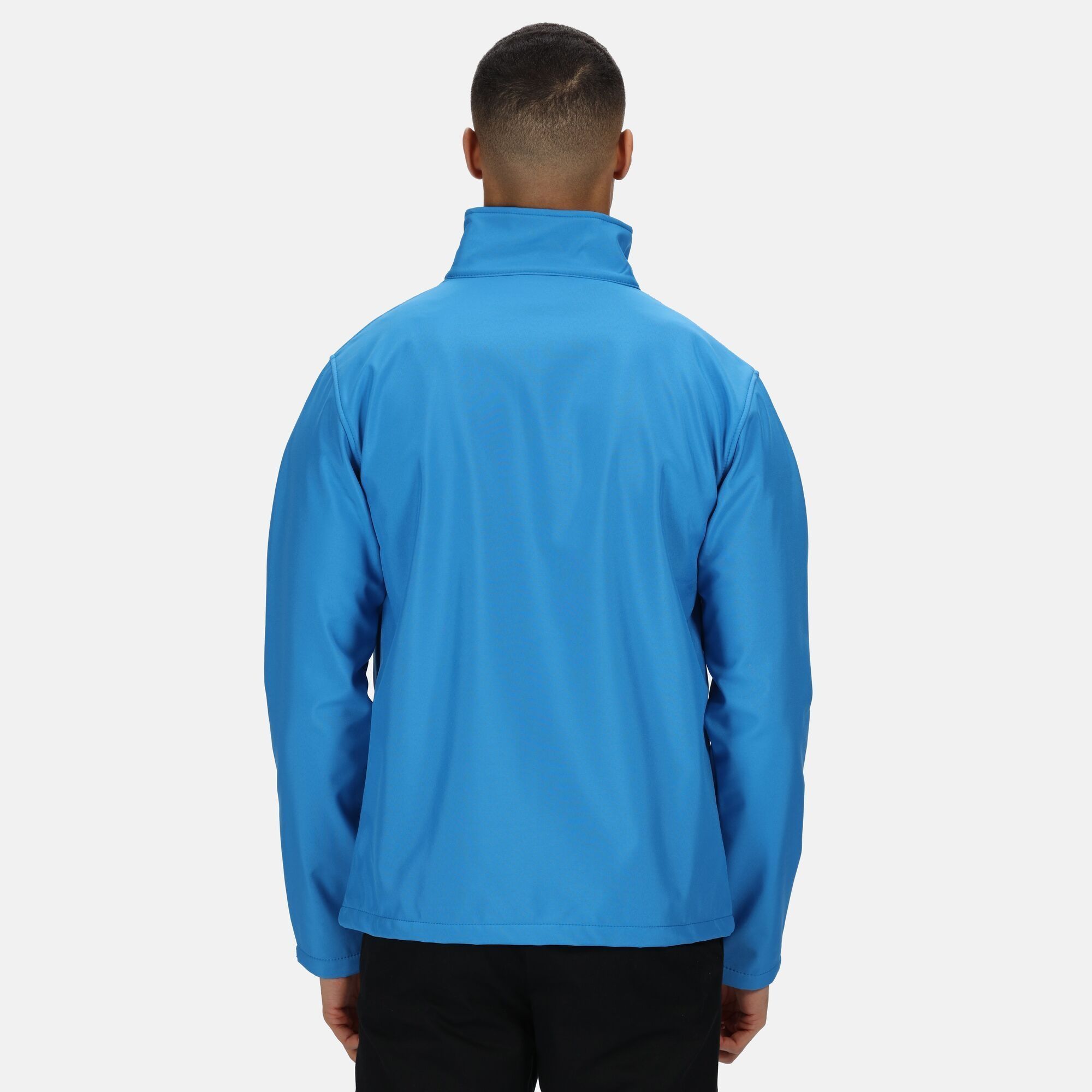 Material: 100% polyester. Warm backed woven. Softshell XPT waterproof and breathable 3 layer membrane fabric. Wind resistant membrane fabric. Atl durable water repellent finish. 2 zipped lower pockets. Zipped chest pocket. Chest sizes to fit: (S): 94-96.5cm, (M): 99-101.5cm, (L): 104-106.5cm, (XL): 109-112cm, (XXL): 117-122cm, (3XL): 124.5-129.5cm.