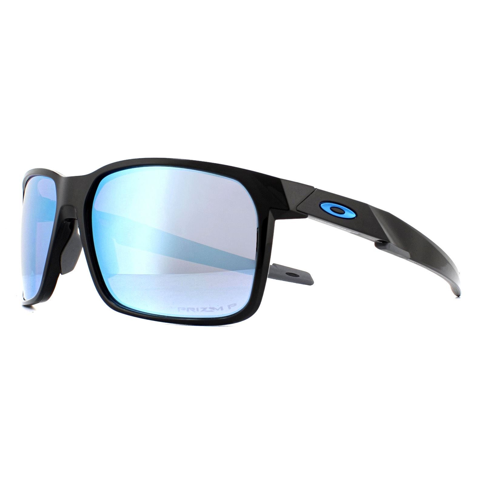 Oakley Sunglasses Portal X OO9460-04 Polished Black Prizm Deep H2O Polarized are a medium fit sporty style with a wrapped shape but with enough sculptured features to make them suitable for any situation as well as for extreme sports. Unobtanium temples and nose pads complete the comfortable and sporty package.