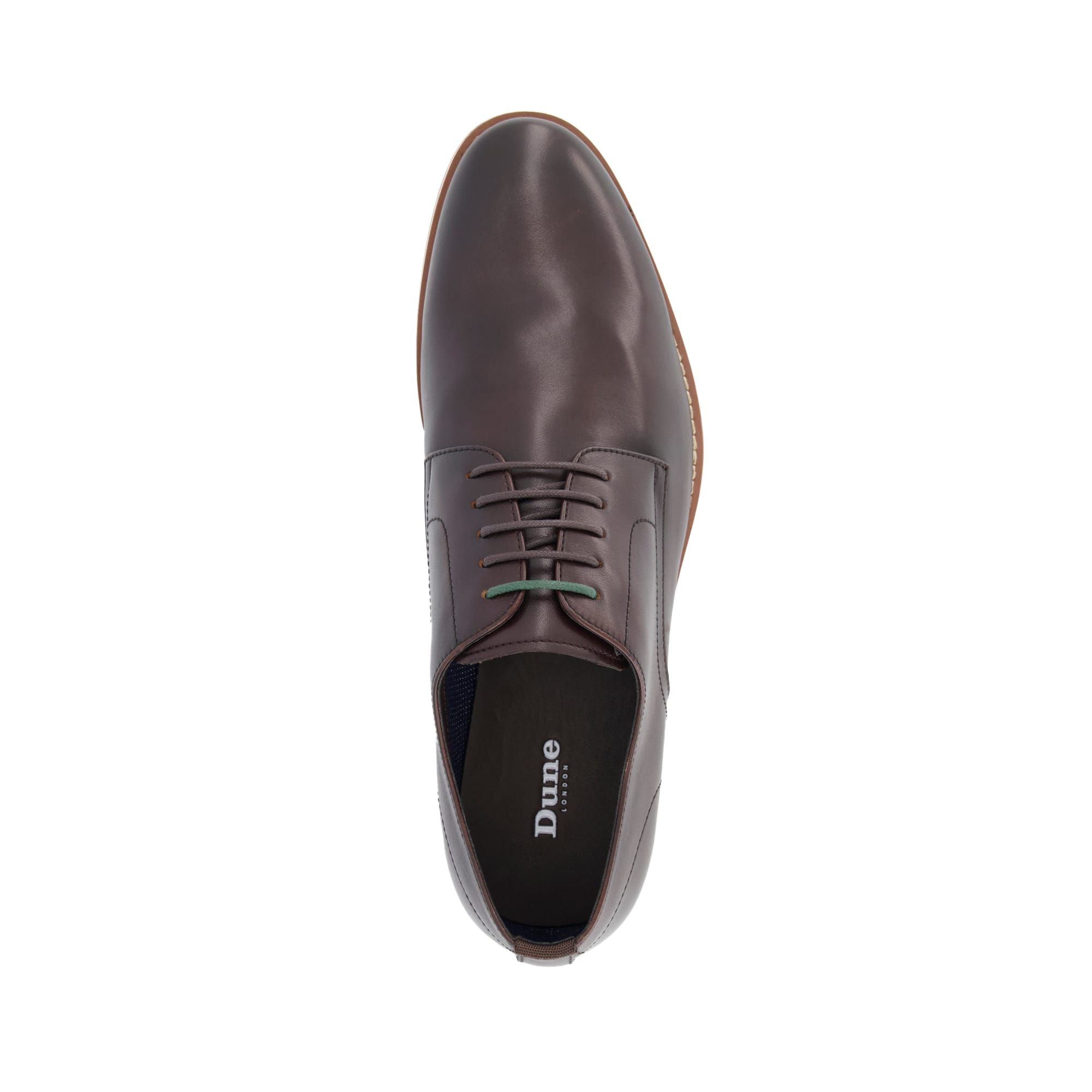 Refine your formal edit with our Suffolks Gibson shoes. Meticulously crafted from genuine leather, they feature classic top-stitch detailing along with two lace colourways to choose from