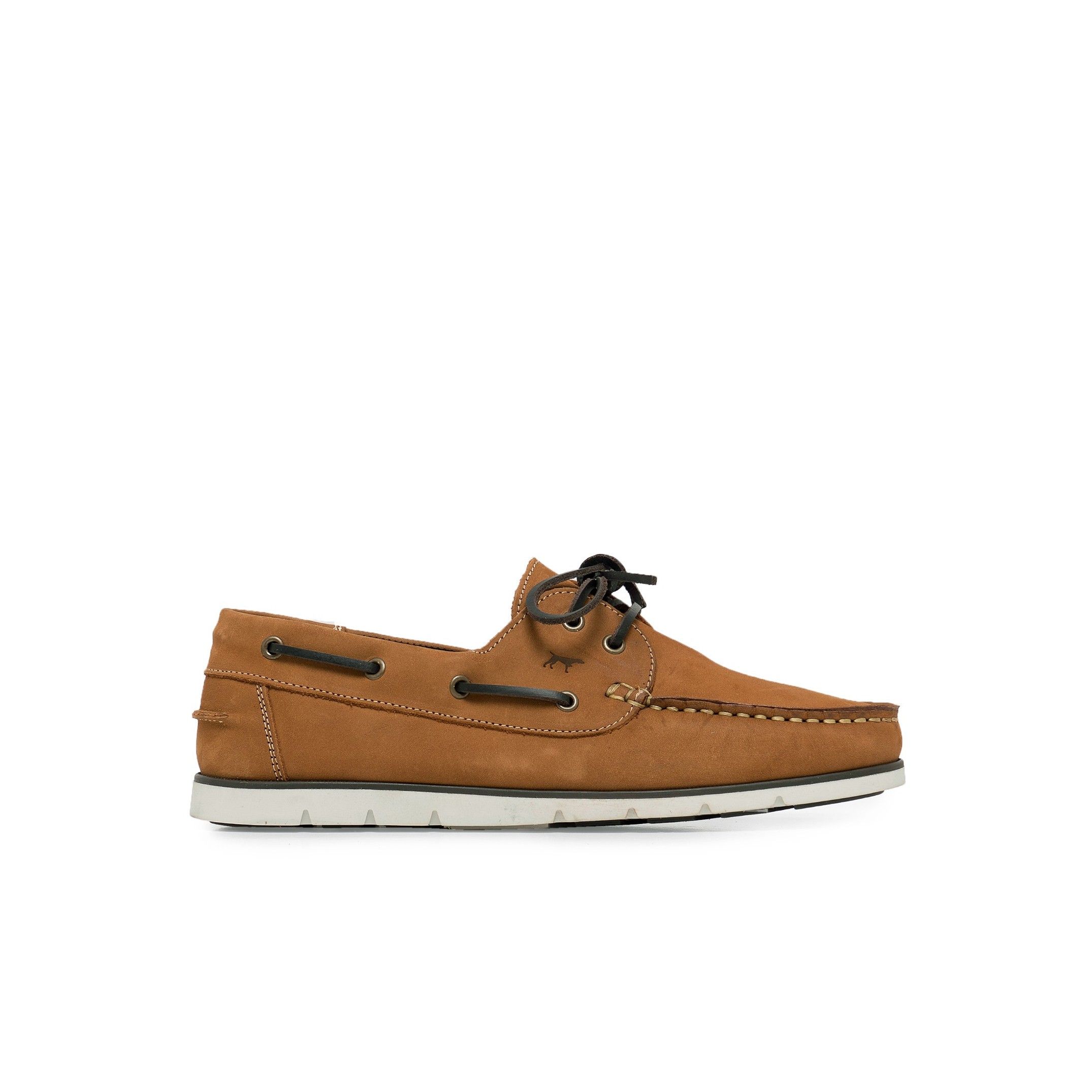 Nubuck leather boat shoes, by Son Castellanisimos. Upper made of cowhide leather. Leather laces closure. Inner and insole made of cowhide leather. Sole material: synthetic and non slip.  Heel height: 1'5 cm. Designed and made in Spain.