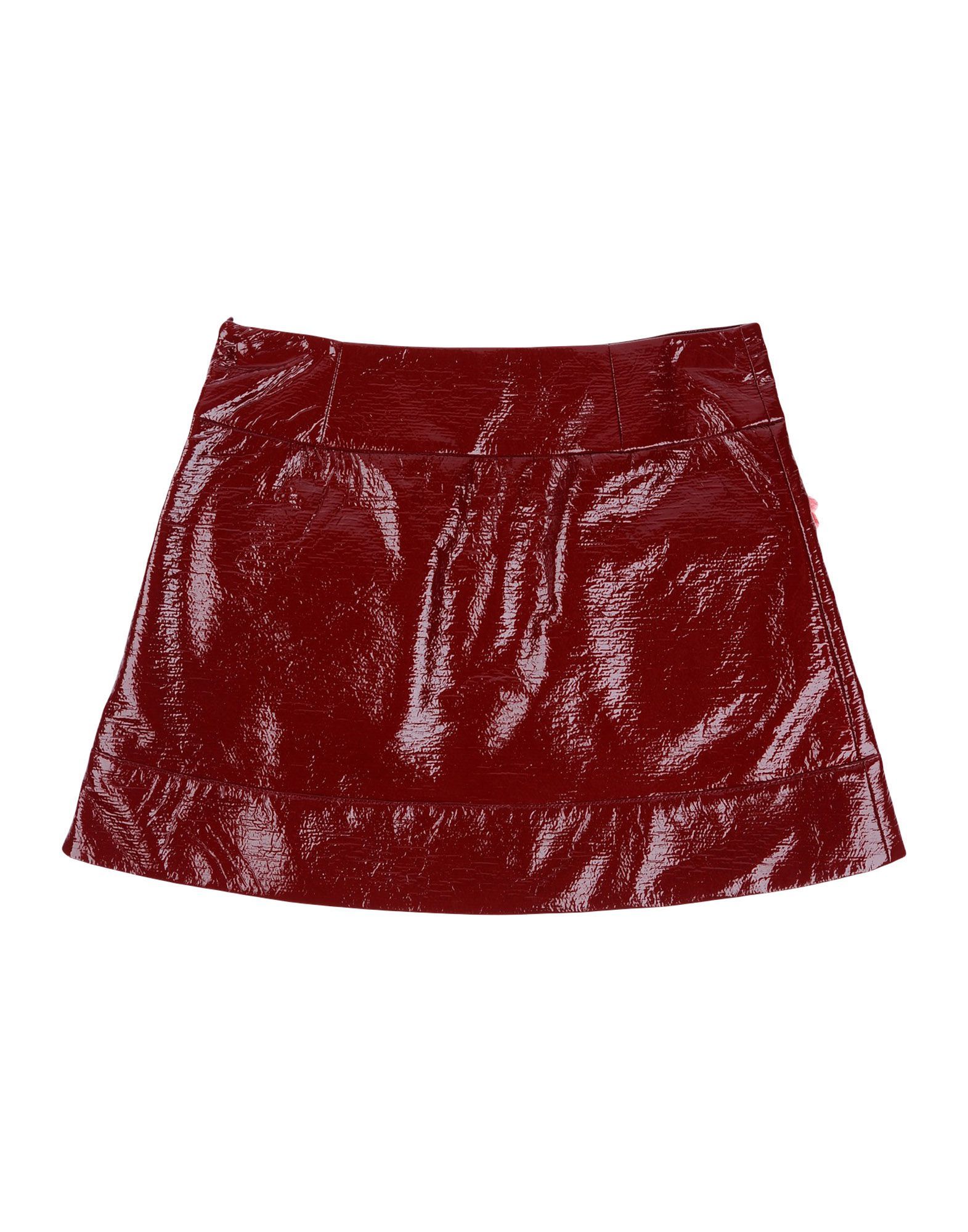 coated effect, contrasting applications, faux fur, solid colour, multipockets, side closure, zip closure, unlined, hand-washing recommended, do not dry clean, iron at 110� c max, do not bleach, do not tumble dry, skirt