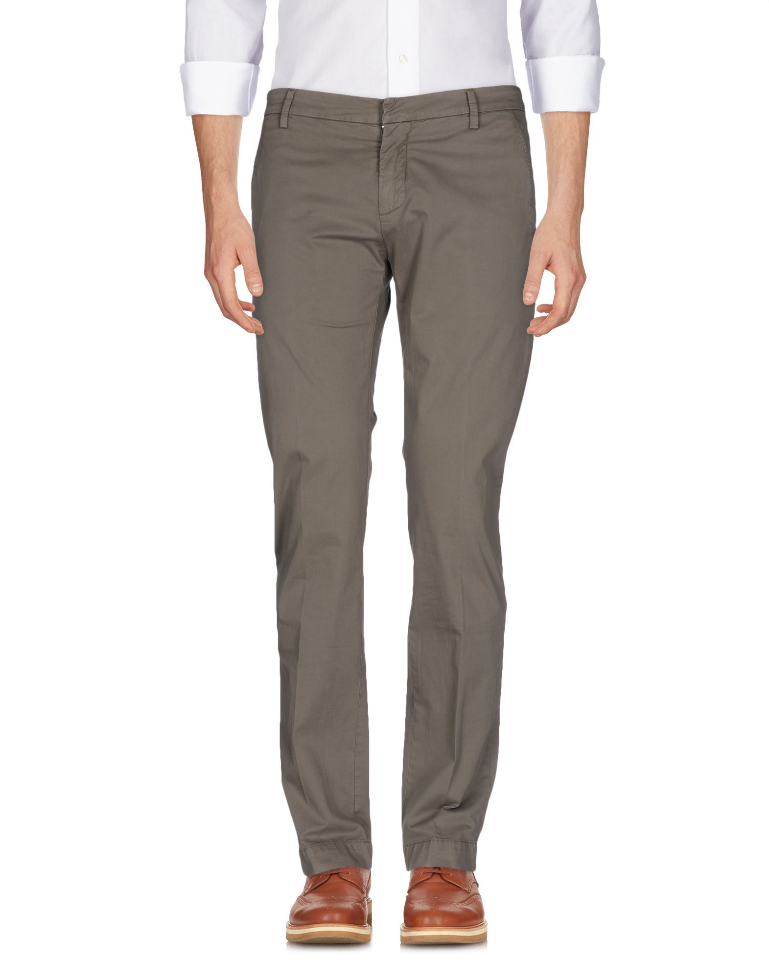 Plain weave<br>Basic solid colour<br>Low waisted<br>Regular fit<br>Straight leg<br>Logo<br>Snap-buttons, zip<br>Multipockets<br>Contains non-textile parts of animal origin<br>Stretch<br>Chinos<br>