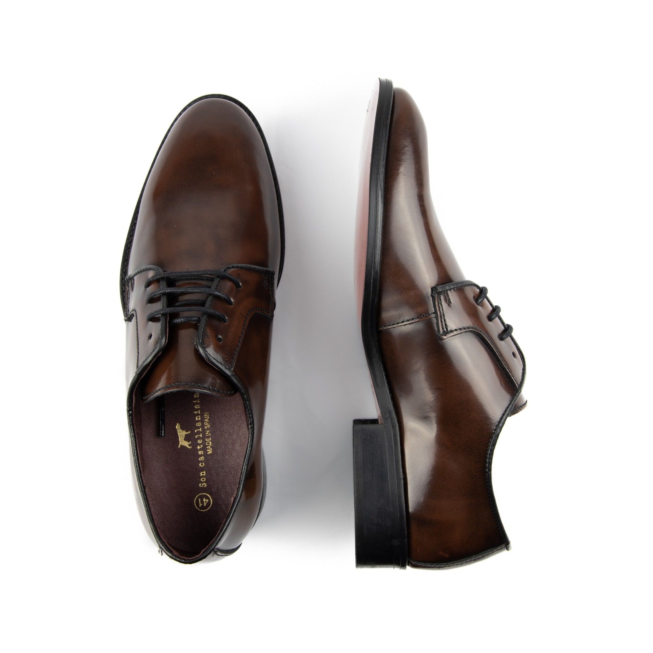 Blucher leather shoes. Upper and inner made of leather. Rubber sole. Made in Spain. By Castellanisimos