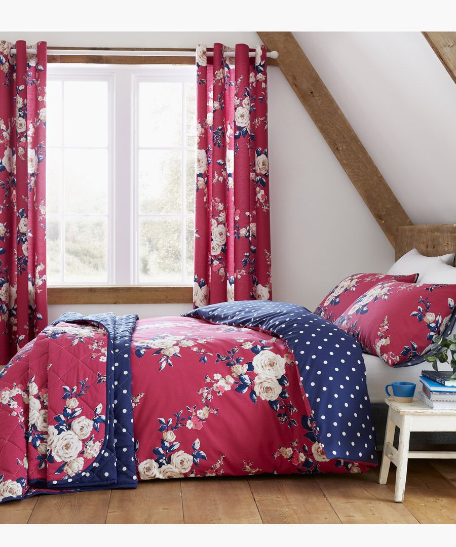 Dream away, restfully sleeping in the comfort of Catherine Lansfield beddings. Available in a plethora of prints, in a soft cotton-blend, these linens are sure to elevate the style of your room. Bedspread 220X230CM