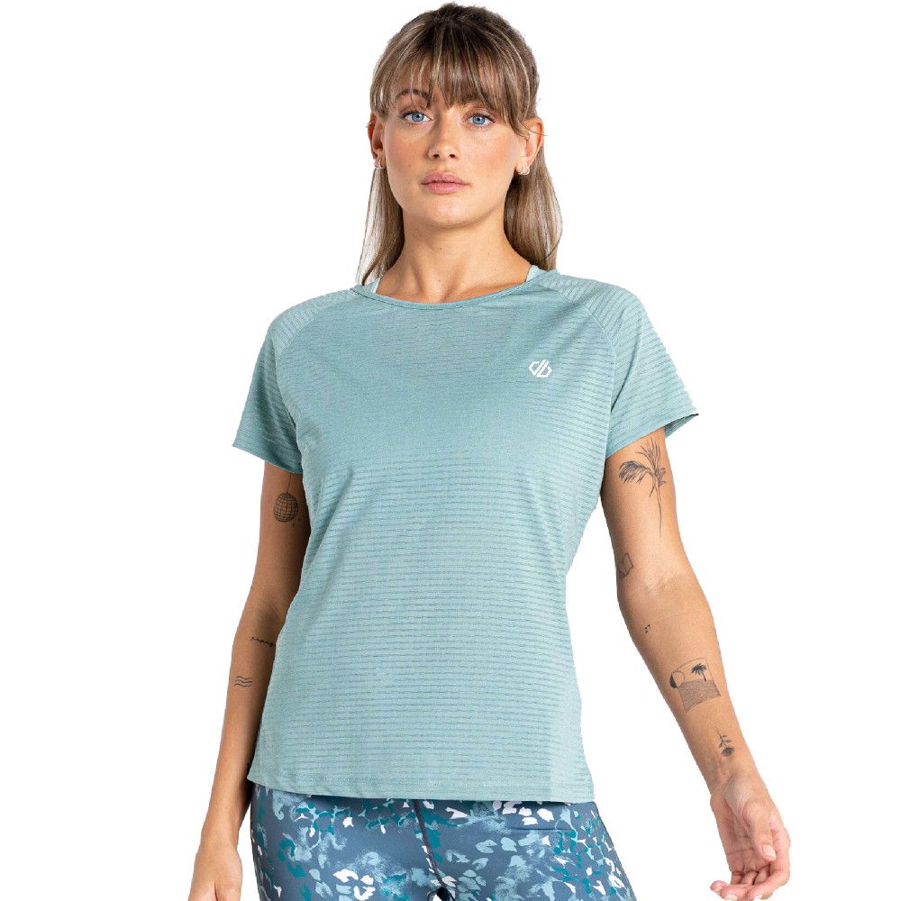 The Laura Whitmore Edit - The Defy II Lightweight Tee. Made from super lightweight Q-Wic Plus fabric to wick sweat and moisture away from skin and repel odour causing bacteria keeping you cool and fresh all workout. Featuring reflective detailing to keep you visible on those late night runs.