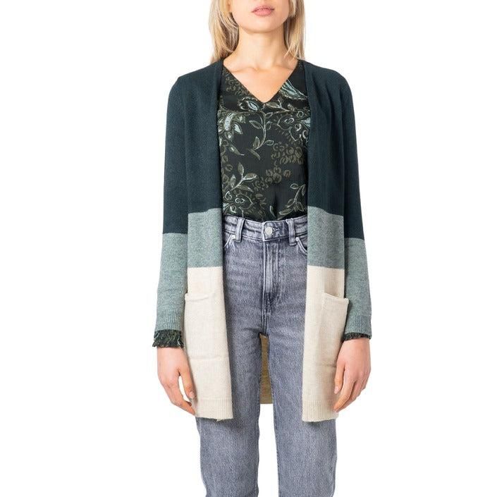 Brand: Only
Gender: Women
Type: Cardigan
Season: Fall/Winter

PRODUCT DETAIL
• Color: green
• Pattern: striped
• Sleeves: long

COMPOSITION AND MATERIAL
• Composition: -27% nylon -23% polyester -50% viscose 
•  Washing: machine wash at 30°