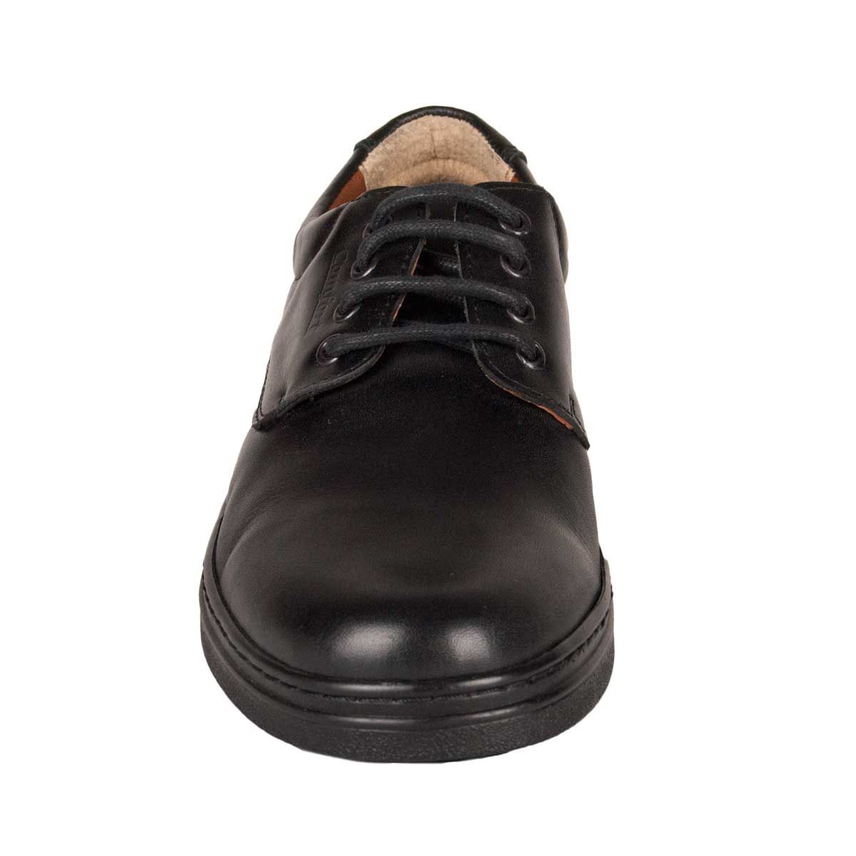 Purapiel Guarantee. 10 years of warranty. Comfortable and light leather oxford shoe for gentleman. Cordonating thick thread with metallic eyelets. Flexible Hormo. Previous and subsequent buttress, and double seam, giving the shoe greater firmness and consistency. Padded ankle area, for convenience. Interior and skin plant. Stitched floor. Anti-slip rubber sole.