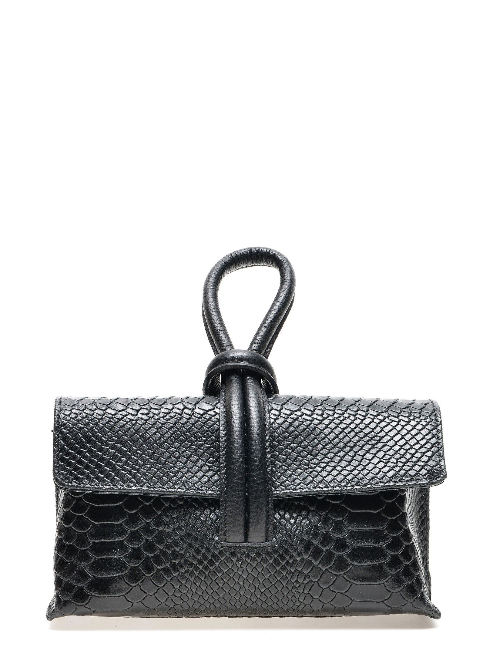Handbag
100% cow leather
Strap closure
Interior zip pocket
Dimensions (L): 15x23x6 cm
Handle: /
Shoulder strap: 120 cm