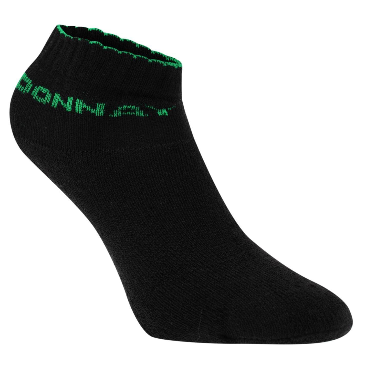 <strong>Donnay Quarter Socks 12 Pack Childrens</strong><br><br> These Donnay Quarter 12 Pack Socks, feature a ribbed design to the ankle for a secure fit. <br>> Socks<br>> 12 pack<br>> Ribbed ankle<br>> Donnay branding<br>> 65% cotton 25% polyester 10% other fibres