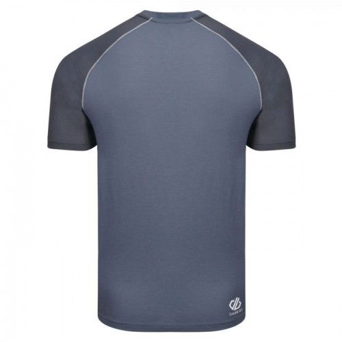 50% wool/50% polyester mix jersey fabric. Natural wicking and  odour control. Round neckline and dropped shoulder seams.
