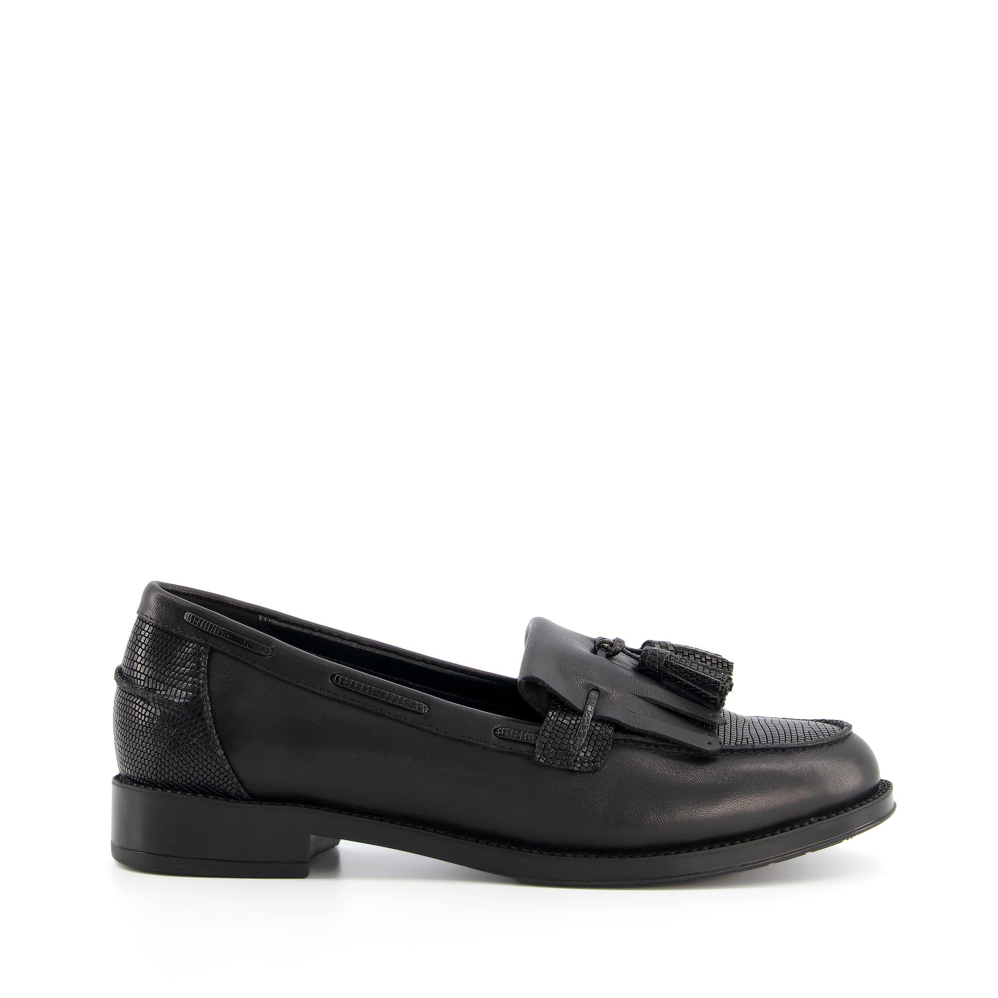 Loafers are a classic for work and weekends, and this style is one of our favourites. Pairing best with preppy looks, this smart pair features textured panels and a tassel trim.
