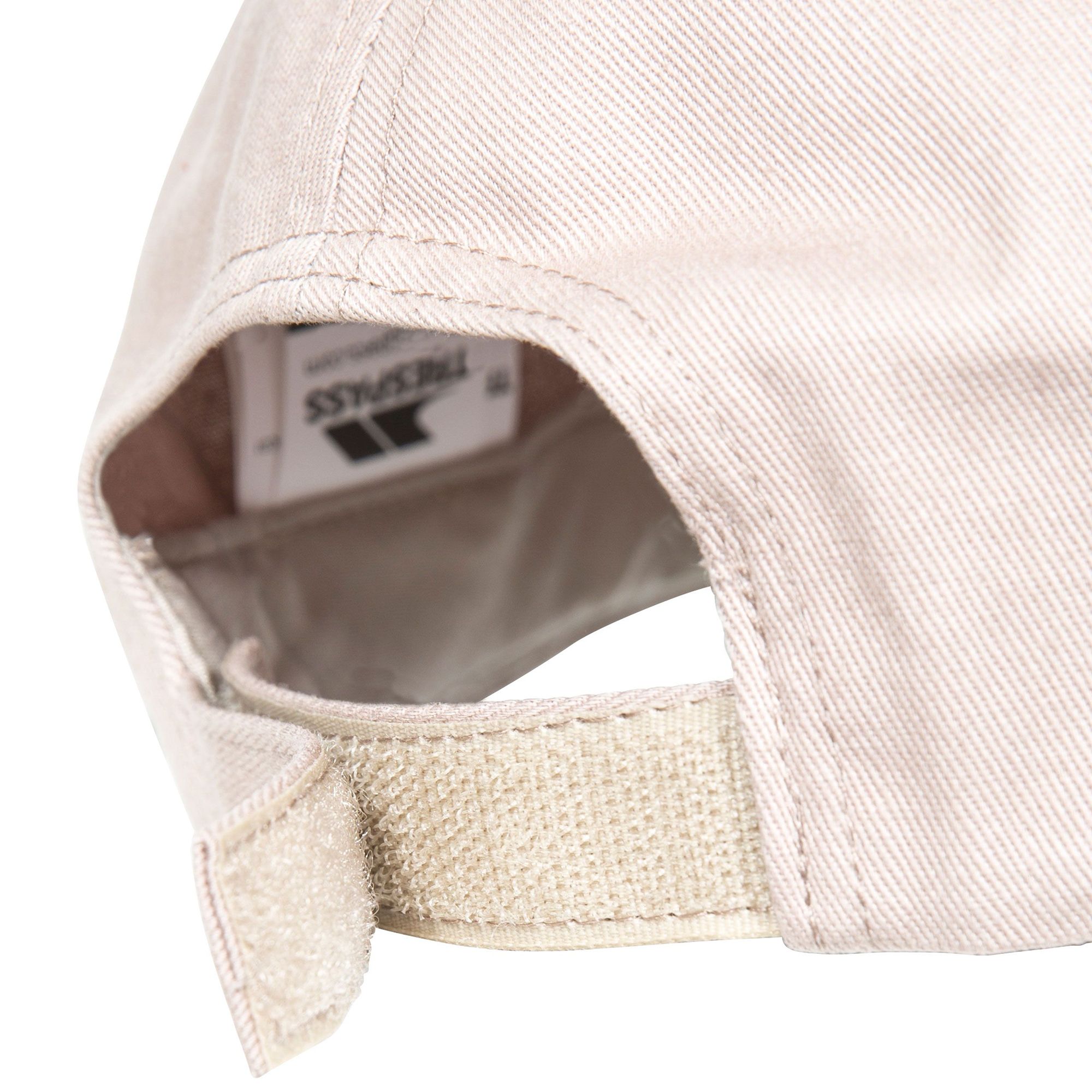 Unisex cap. Moulded peak. Adjustable strap. 100% Cotton.