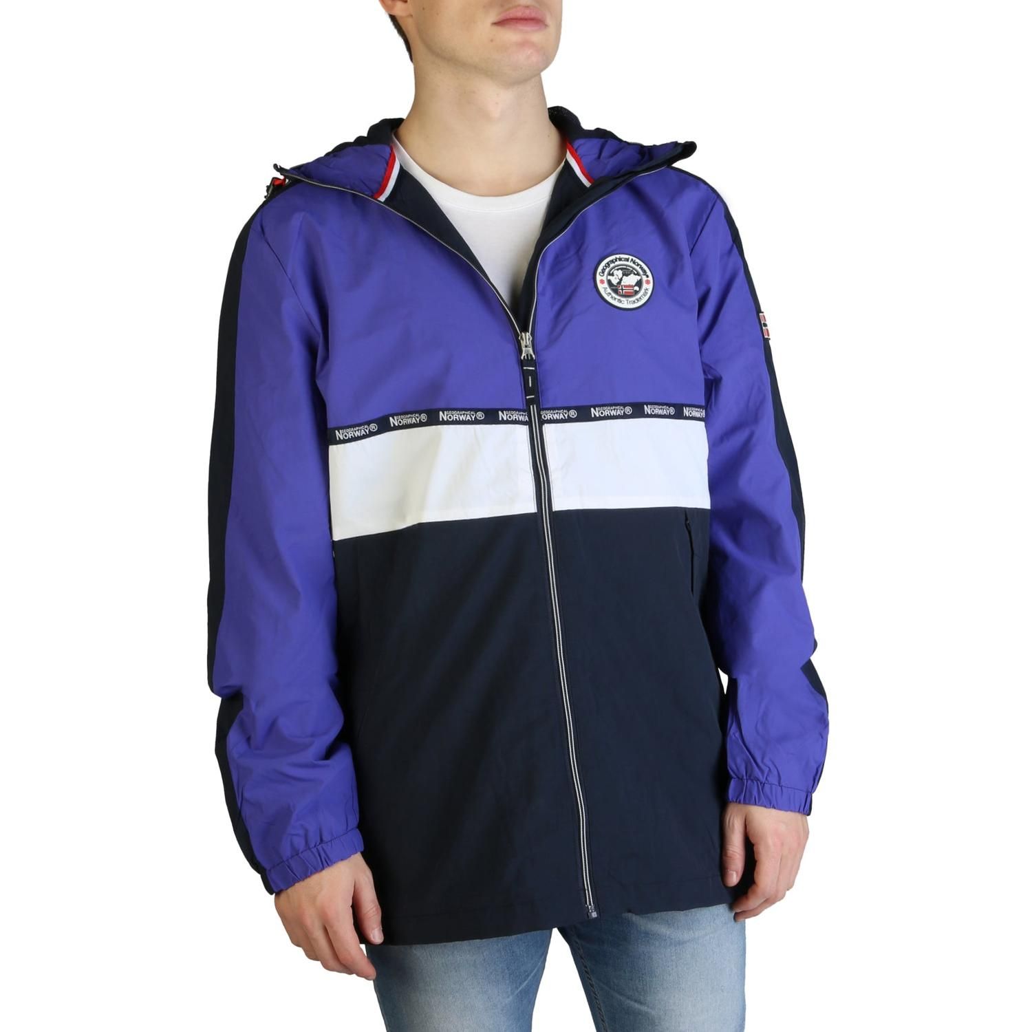 Gender:Man    Type:Bomber     Fastening:zip     Sleeves:long     External pockets:2     Internal pockets:1      Material:polyamide 100%      Main lining:polyester 100%     Washing:wash at 30° C     Model height, cm:185     Model wears a size:L   
  Hood:fixed     Inside:lined     Details:visible logo