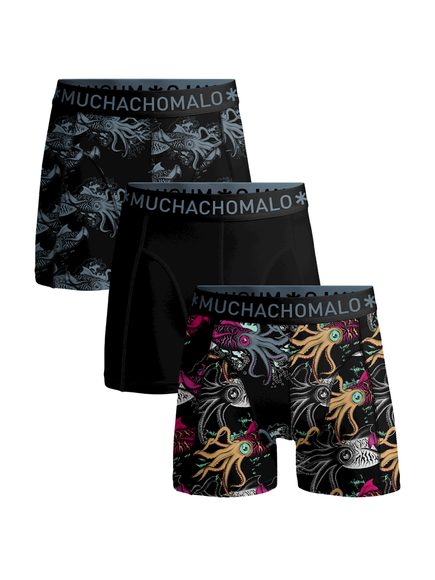 For more than 15 years, Muchachomalo has been shaking up the fashion world with men's underwear that is just a little different. We are here for men who listen to the voice telling them to live, hold their heads high and trust who they are. And also for the men who don't know yet that there is an inner bad boy in them. And we know very well that this involves certain quality requirements. You demand a lot from yourself and you are also critical of what you buy. No hay problema! Muchachomalo traditionally combines a relaxed vibe with a dose of self-assurance that typifies the man with the inner bad boy. And all this in a qualitative way, because we offer you underpants that you really feel good in. Every day again. From size S to XXXL for the hombre pequeño to the gran papi. And always of premium quality cotton with 10% elastane for the perfect fit and an eye for the planet.