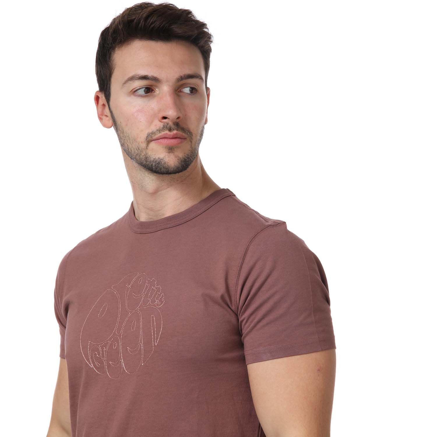 Mens Pretty Green Minoris Logo T- Shirt in burgundy.- Ribbed crew neckline.- Short sleeves.- Signature Pretty Green logo is embroidered on the chest.- Slim fit.- 100% Organic Cotton.- Ref: G21Q3MUJER907B