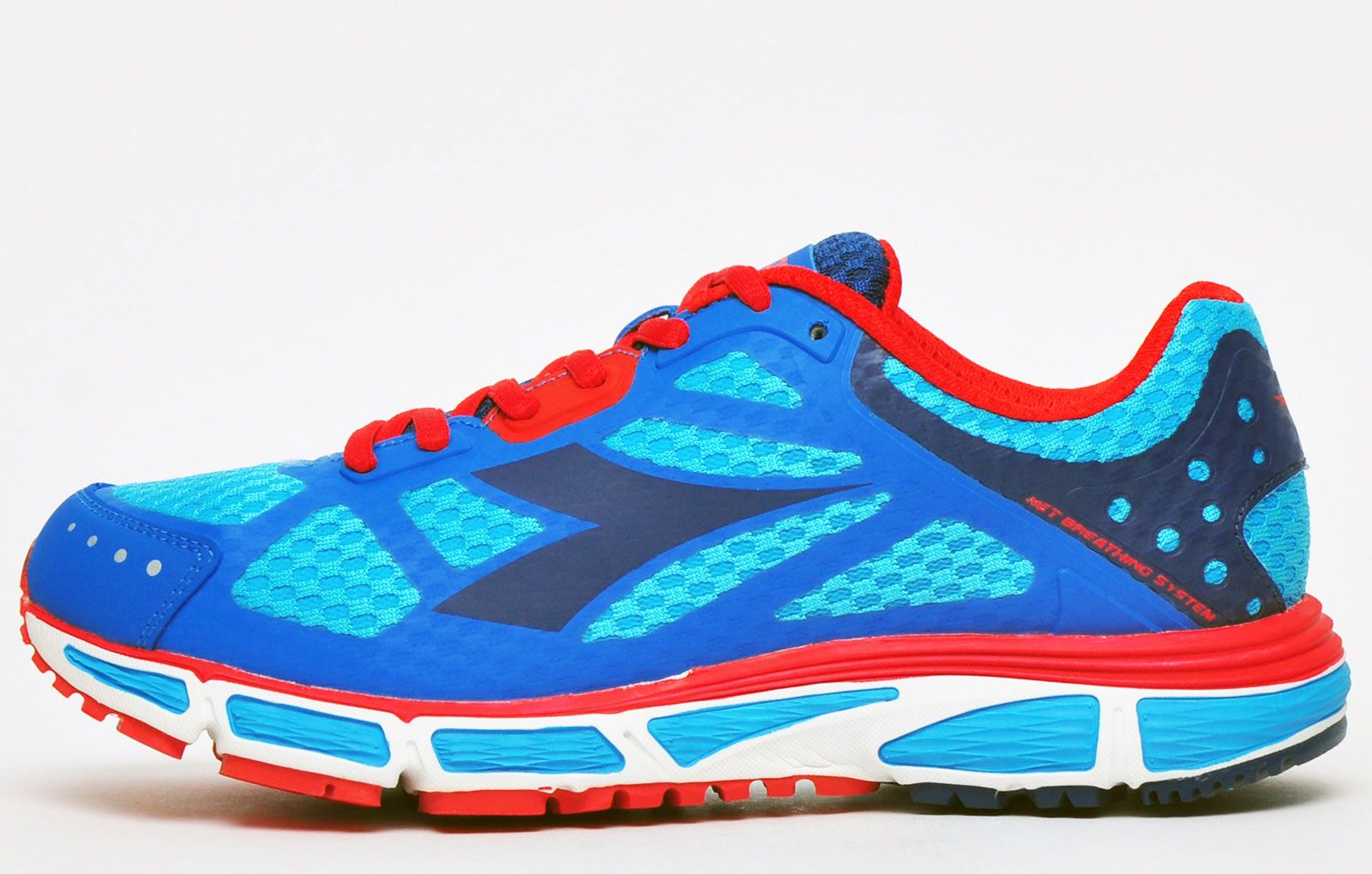 diadora running shoes