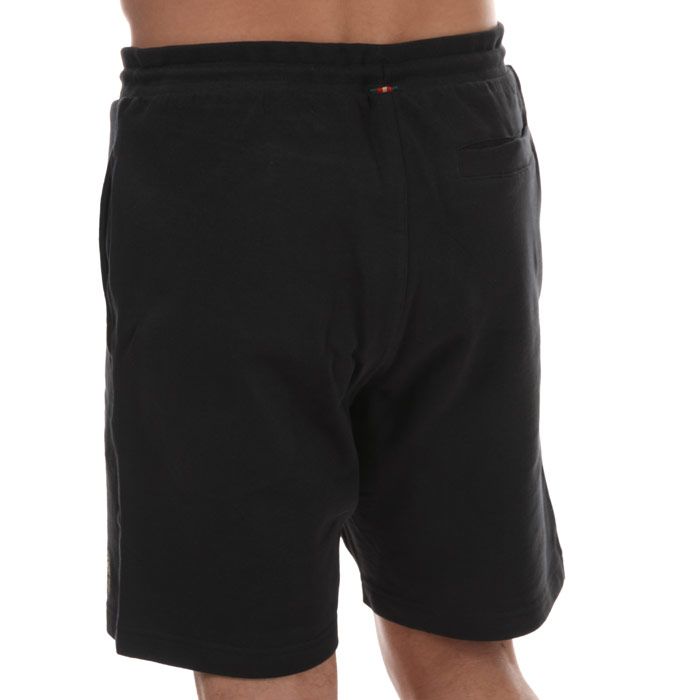 Mens Luke 1977 Get Shorty Shorts in black.<BR>- Contrast drawstring waist.<BR>- Lion crest on left leg.<BR>- Two waist pockets and one rear pocket.<BR>- Main material:  100% Cotton. Machine washable.<BR>- Ref: M370330GBLACK