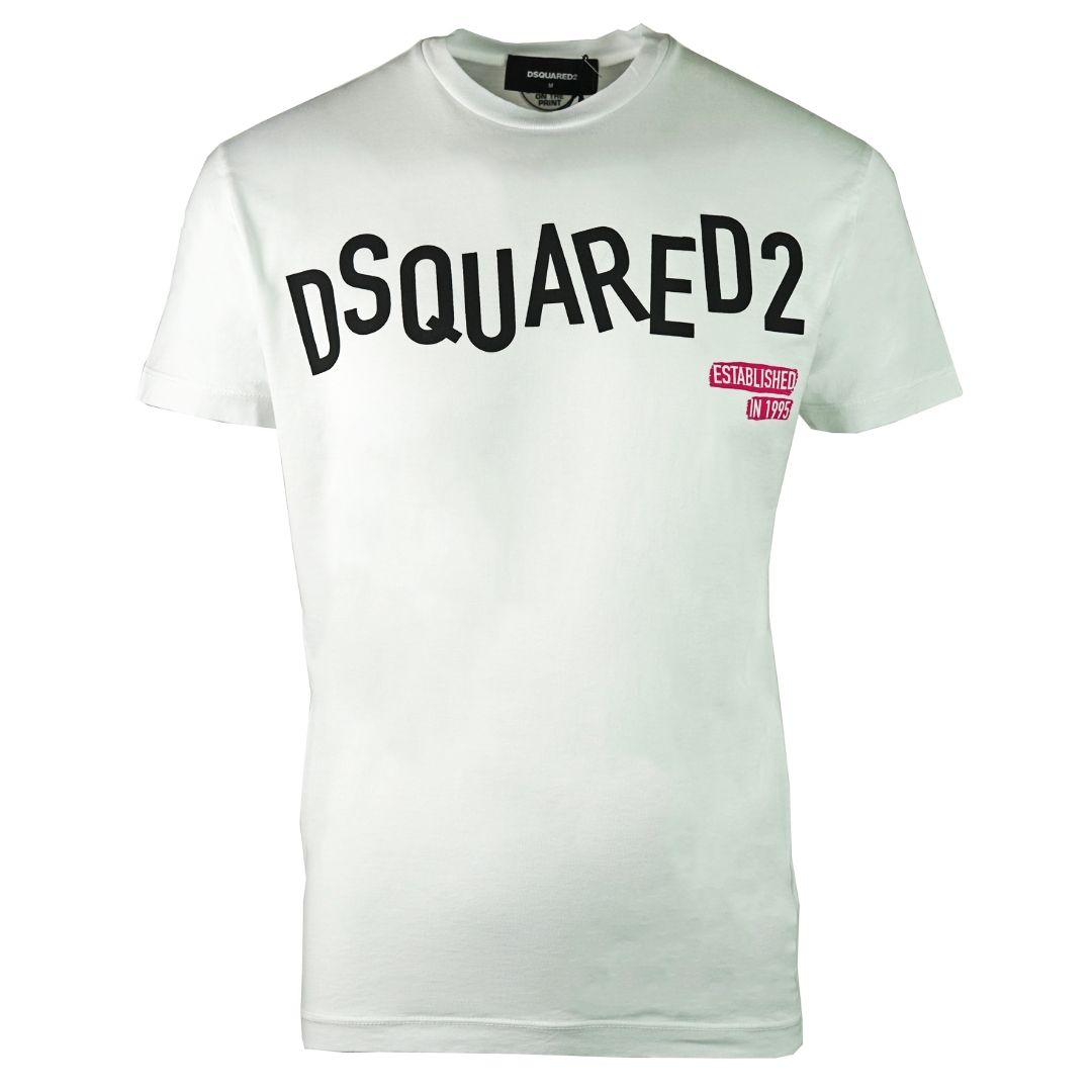 DSquared2 S74GD0501 S22427 100 T-Shirt. Round Crew Neck Tee. 100% Cotton. Short Sleeves. Large Branded Print On The Front. Ribbed Neck and Sleeve Endings