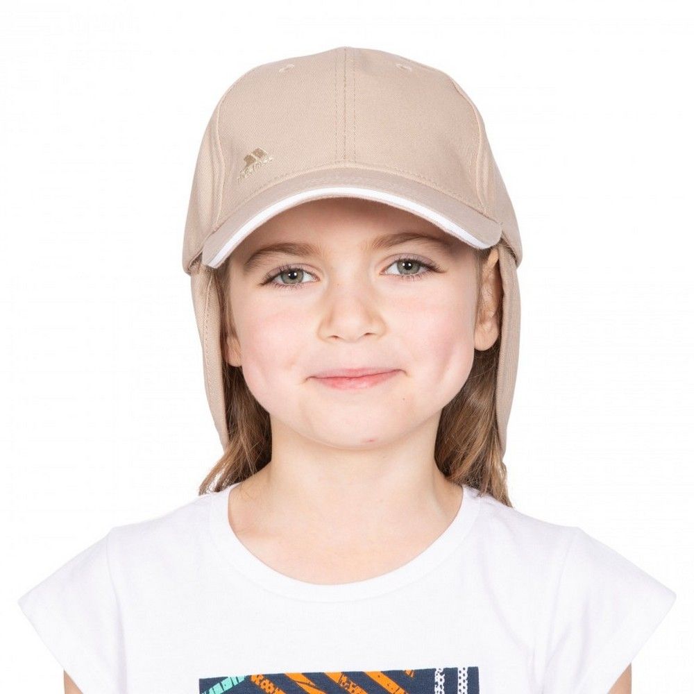 Keep your kids cool in this stylish cap, designed with a removable neck protector for the sunnier days. Made from 100% cotton. Size adjustable to fit.