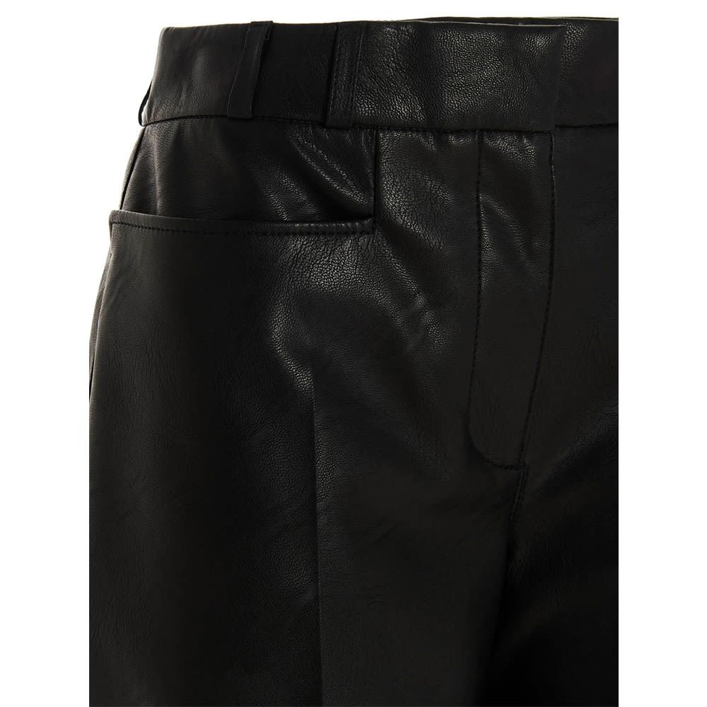 Black  
Sustainable Viscose  
 Regular waist  
Cropped  
Wide bottom 
JULIAN SUSTAINABLE - Products that do not use leather respecting cruelty free ethics