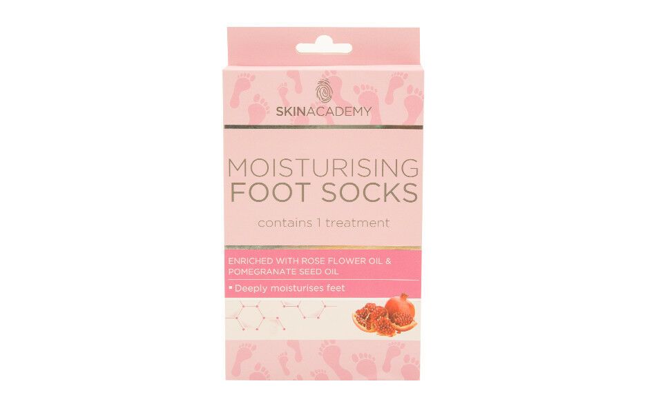 You can choose from Exfoliating or Moisturising Foot Socks. Enriched with Aloe Vera and Tea Tree. Enriched with Rose Flower oil and Pomegranate Seed oil. Deeply moisturises feet. Reduces cracked heels and softens the skin