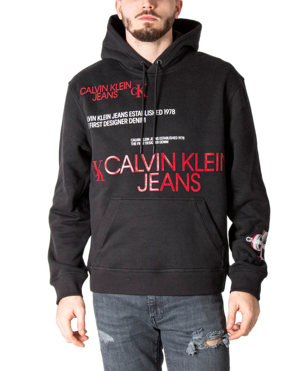 Brand: Calvin Klein Jeans
Gender: Men
Type: Sweatshirts
Season: Fall/Winter

PRODUCT DETAIL
• Color: black
• Pattern: print
• Fastening: slip on
• Sleeves: long

COMPOSITION AND MATERIAL
• Composition: -73% cotton -27% polyester 
•  Washing: machine wash at 30°